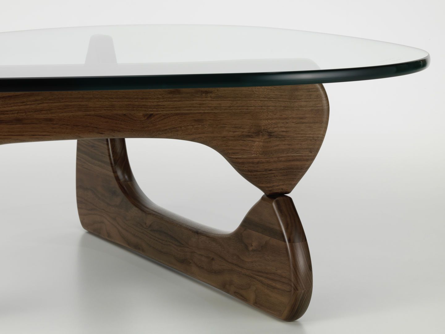 Noguchi Coffee Table Table basse Noyer Vitra