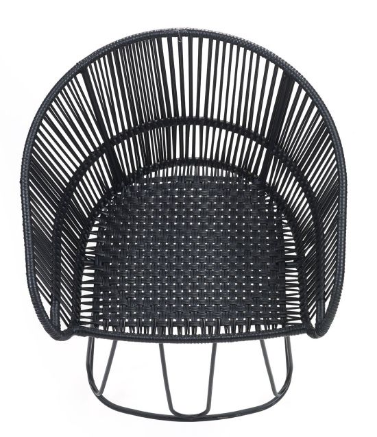 Circo Dining Chair chaise d'extérieur ames Noir mat / Noir Schwarzer Circo Dining Chair von ames, Outdoor Stuhl mit geflochtener Sitzfläche und filigranem Metallgestell.