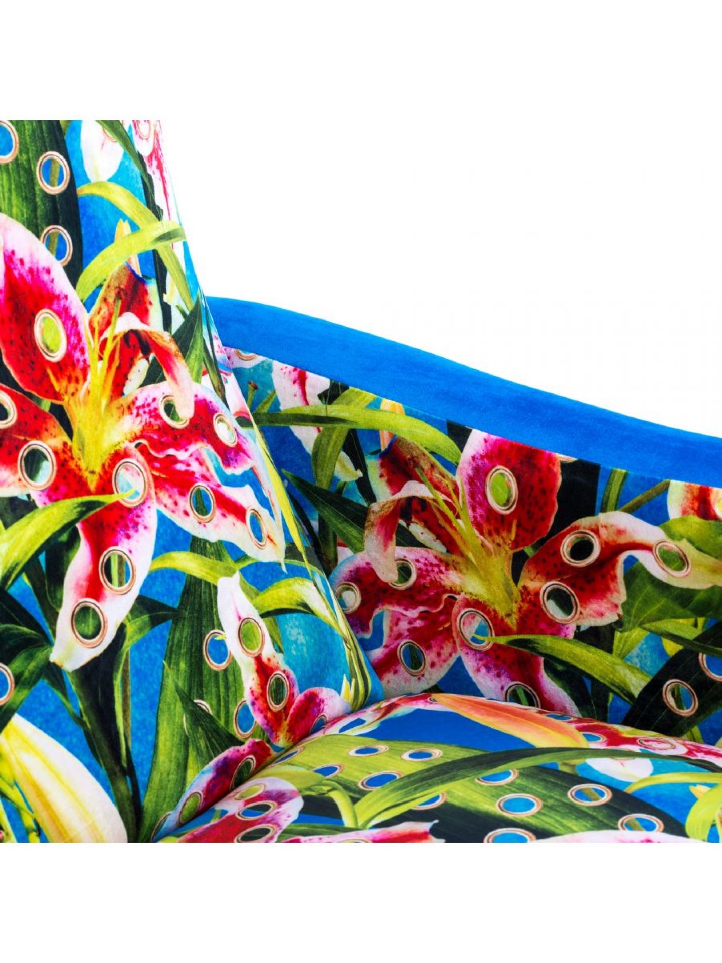 Toiletpaper fauteuil Flowers with holes Seletti Toiletpaper fauteuil Flowers with holes Seletti