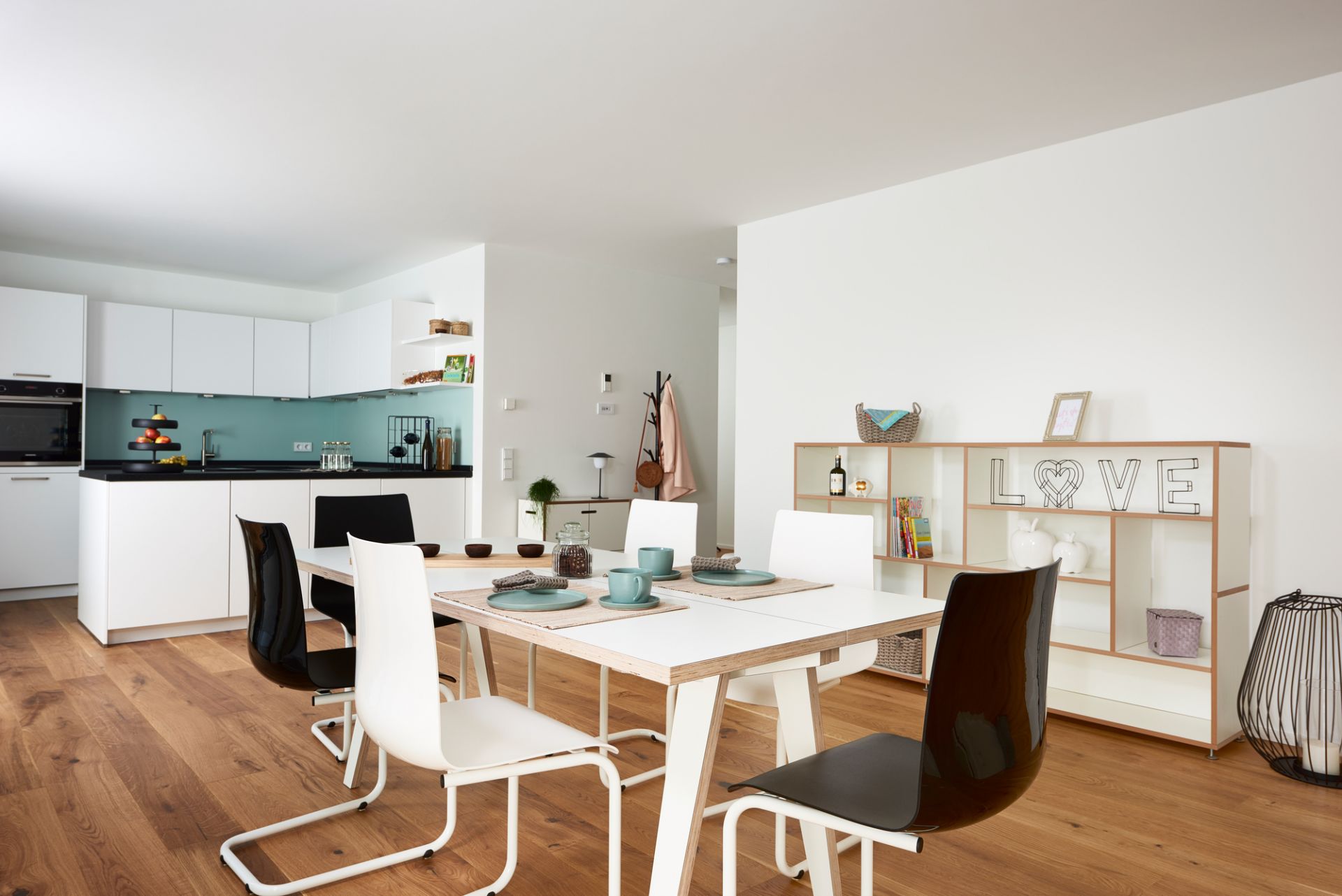 Steck table Tojo