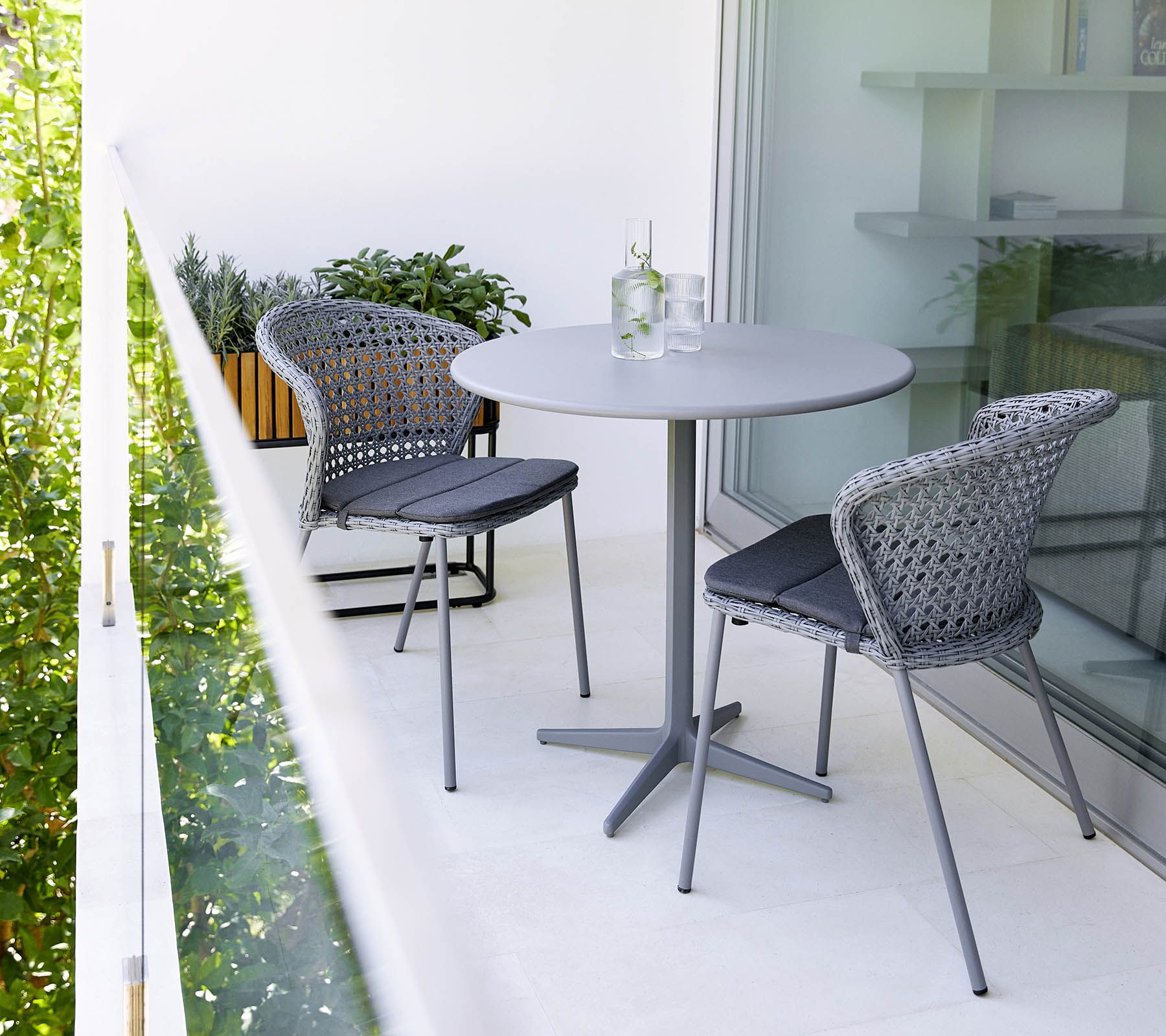 Lean Chaise French Wave Cane-Line