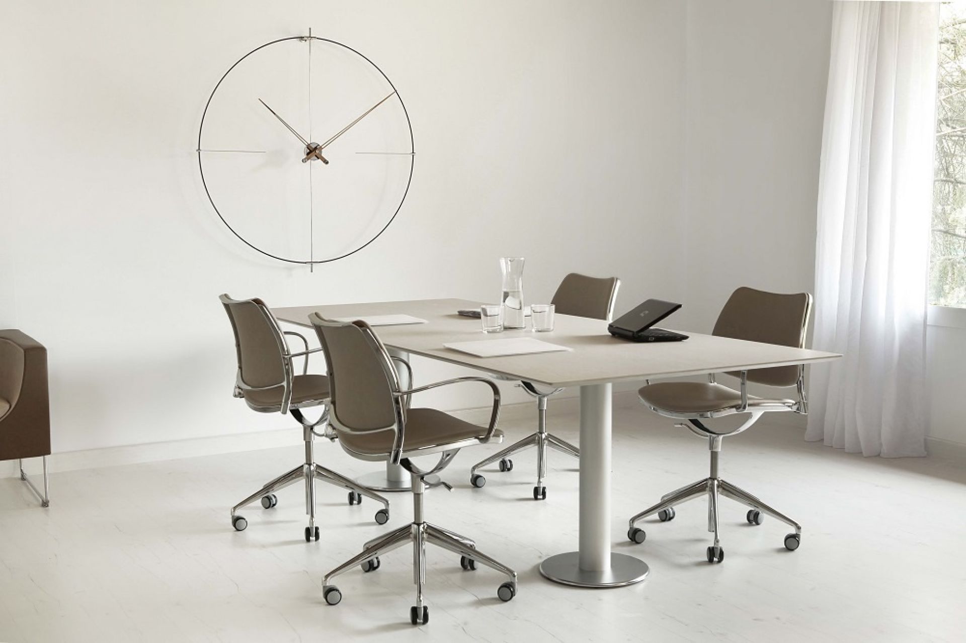 Bilbao N/ L Clock Horloge murale nomon Noir-blanc