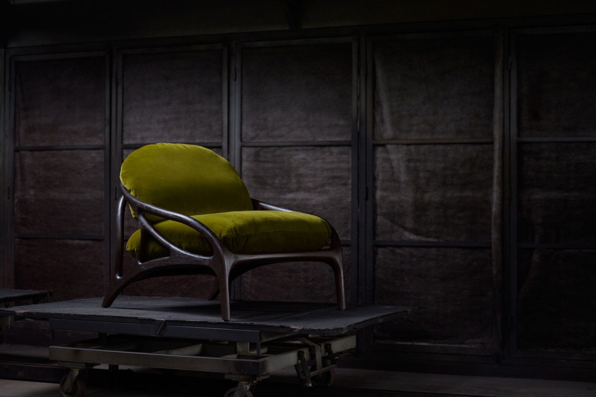 Vime Fauteuil lounge Cuir taupe - beige chenille Morpho