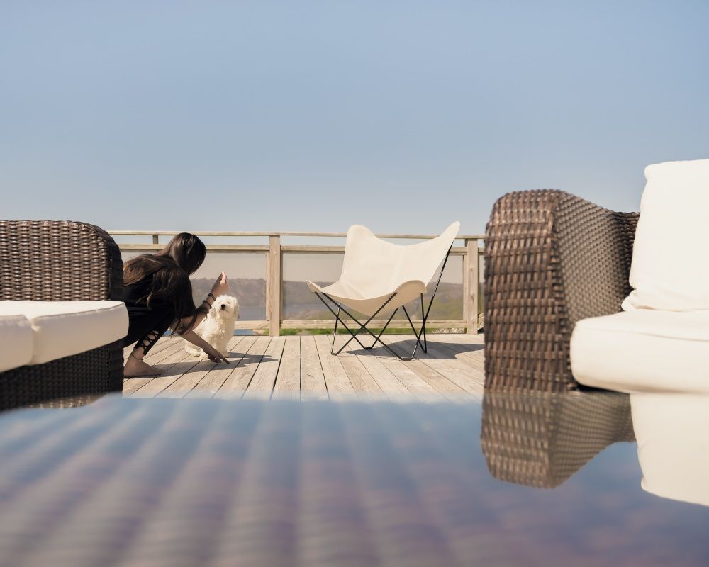 Mariposa Outdoor Butterfly Chair Chaise Cuero