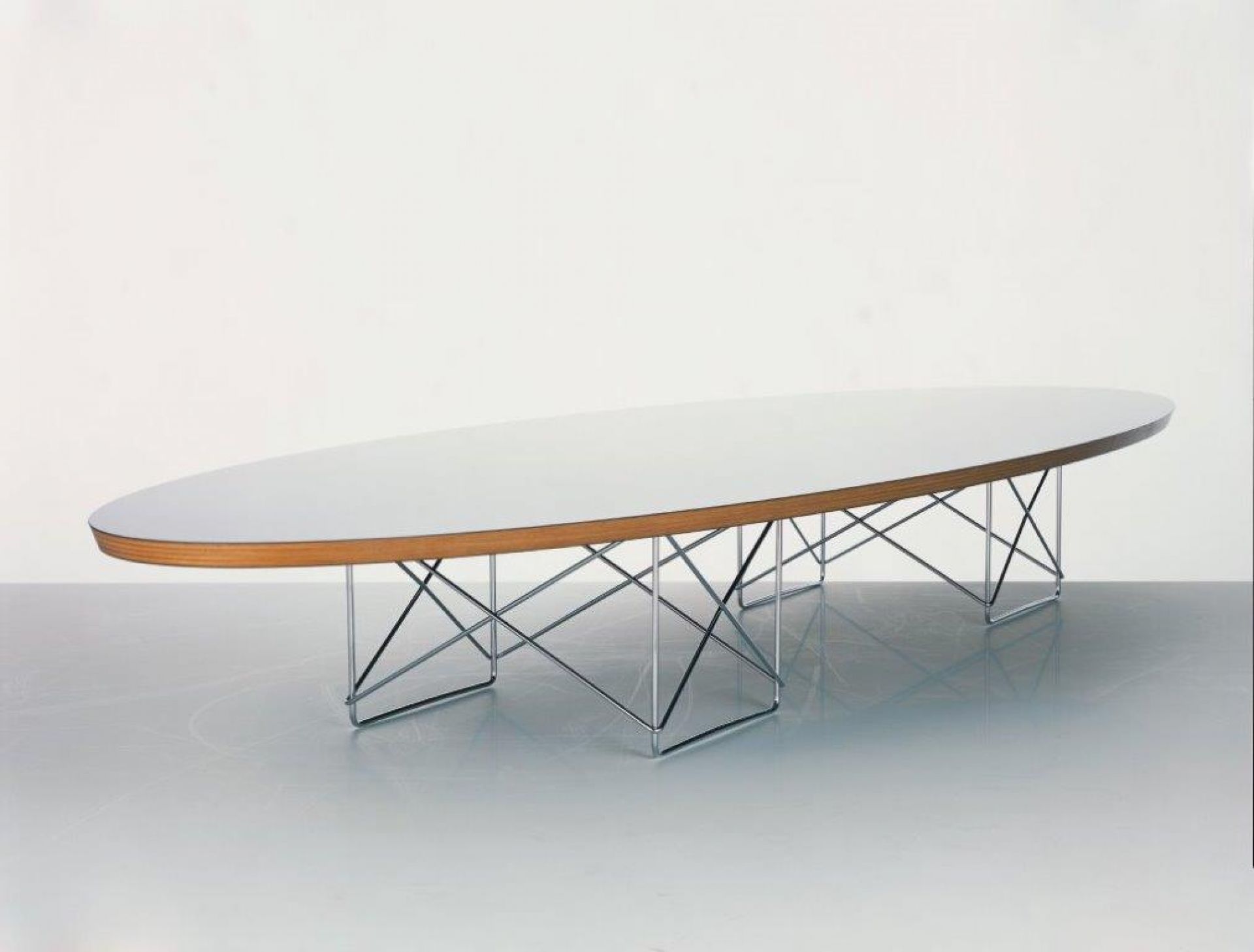 Elliptical Table ETR Vitra