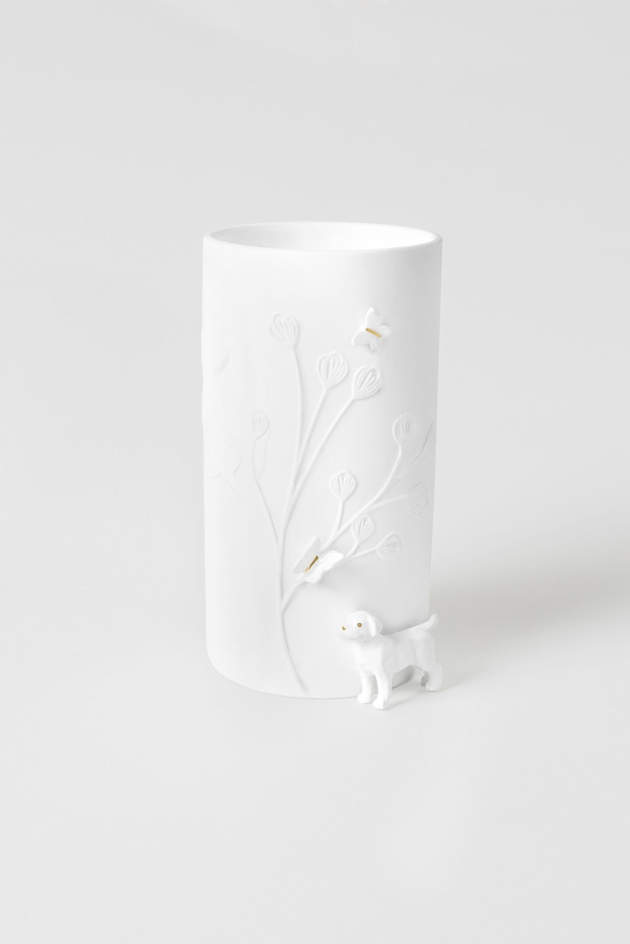 Vase chien debout Roues