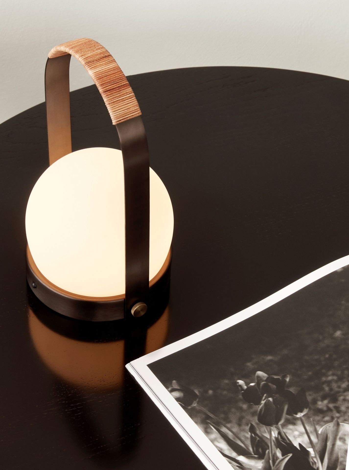 Carrie lampe de table Cuir Lampe à batterie Audo