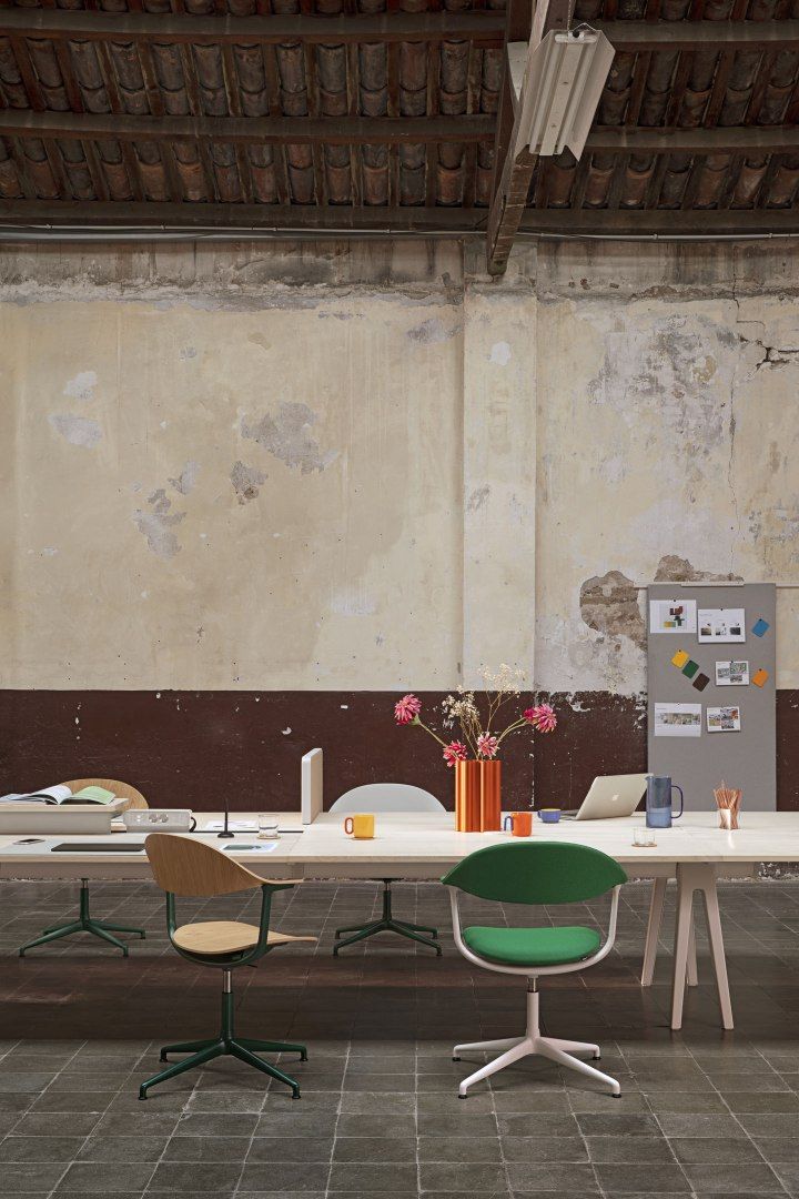 Mynt dossier et assise plastique Chaise de bureau Vitra