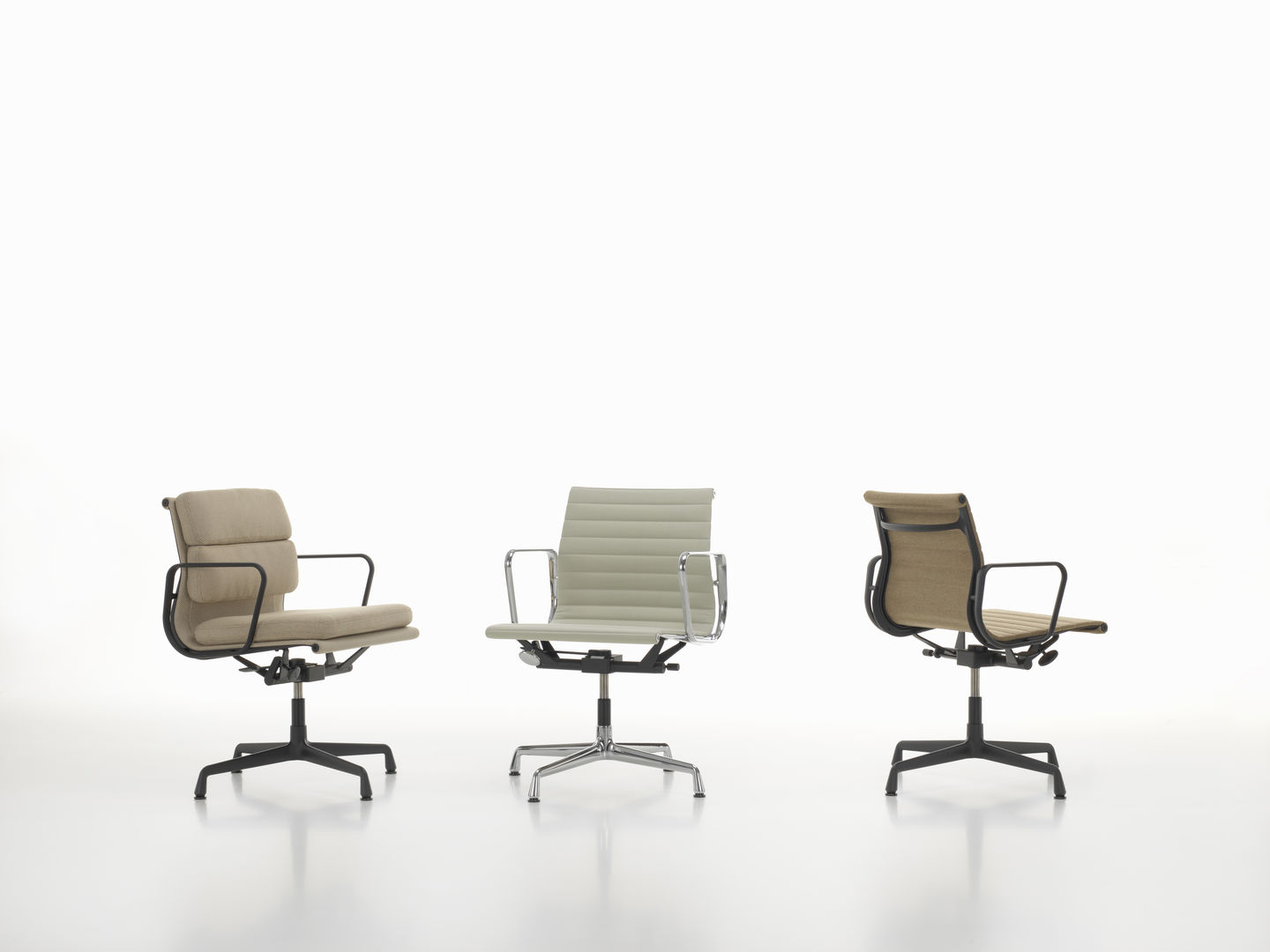Soft Pad Chair EA 231 / EA231 Chaise Vitra
