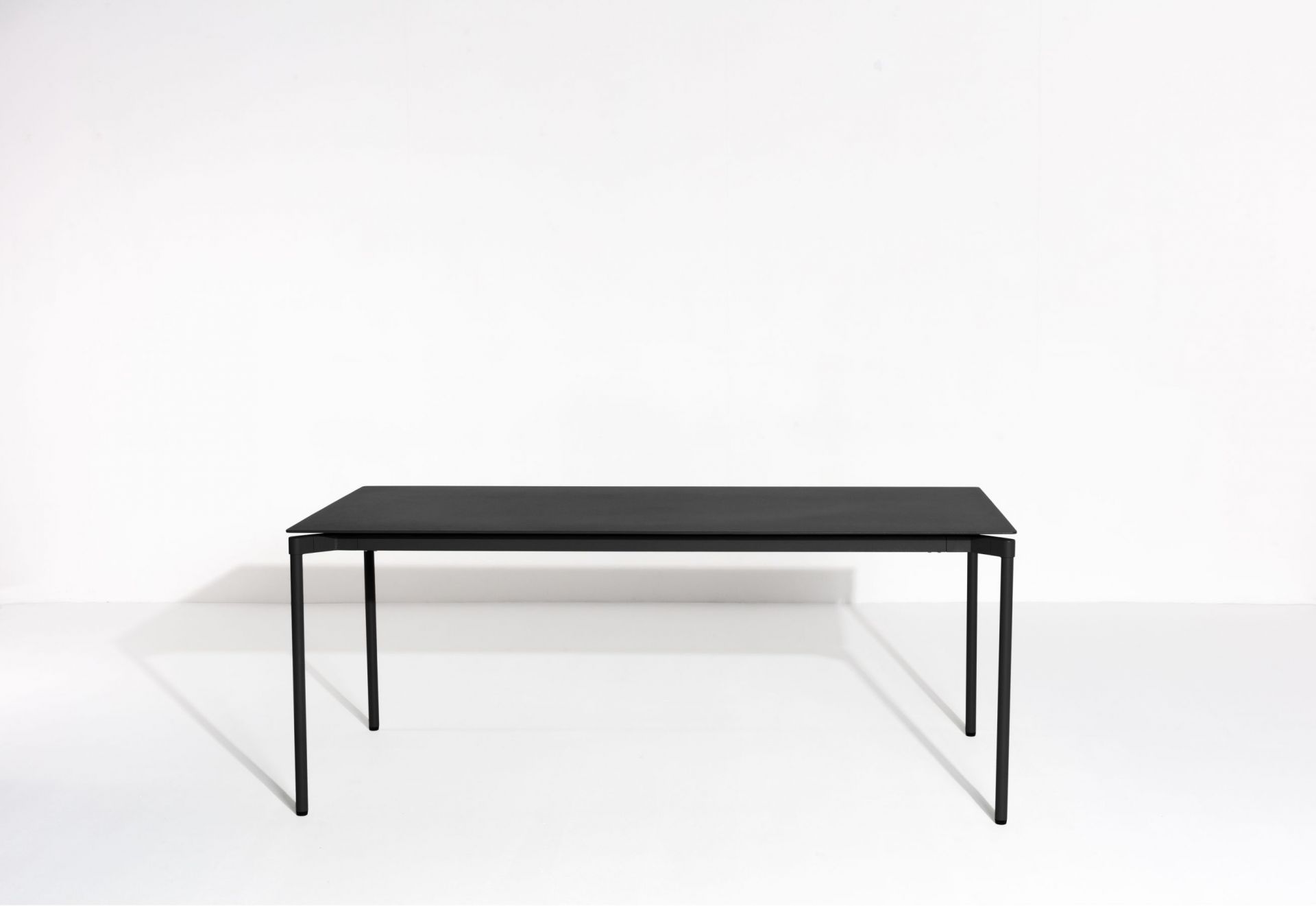 Fromme Dining Table Rectangulaire Table de salle à manger rectangulaire Petite Friture 