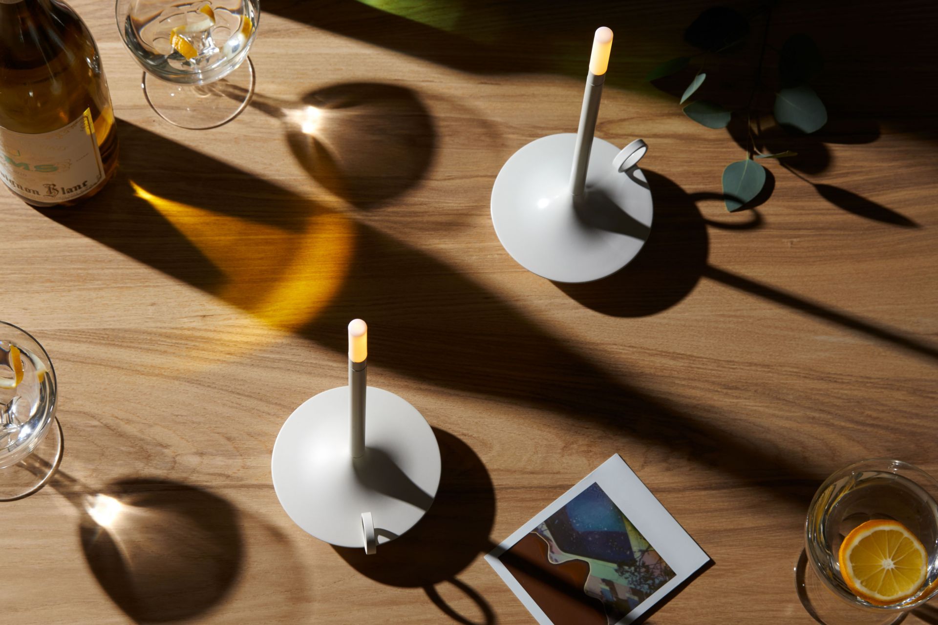 Wick Portable Lampe de batterie / Lampe de table avec USB blanc Graypants
