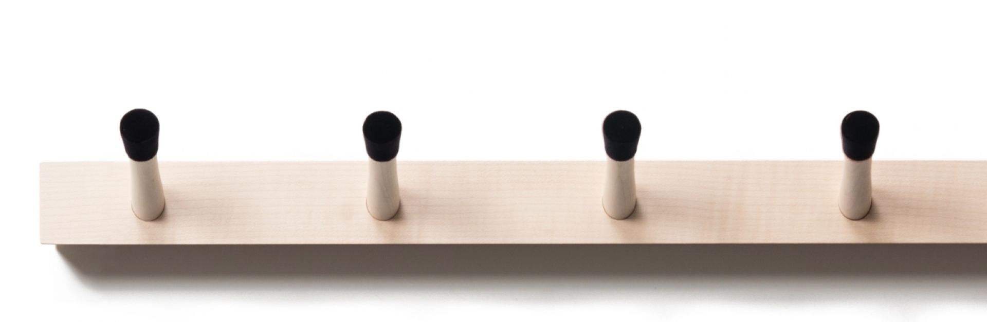 Exemple de calcul de la barre à crochet Nils Holger Moormann L 53 cm Noir