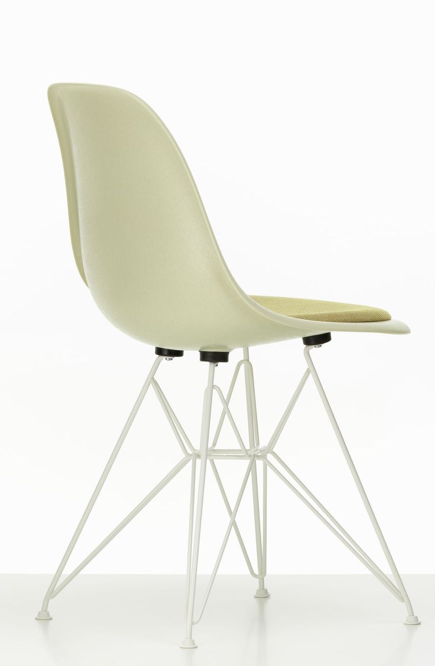Eames Fiberglass Chair DSR chaise avec coussin d'assise Vitra