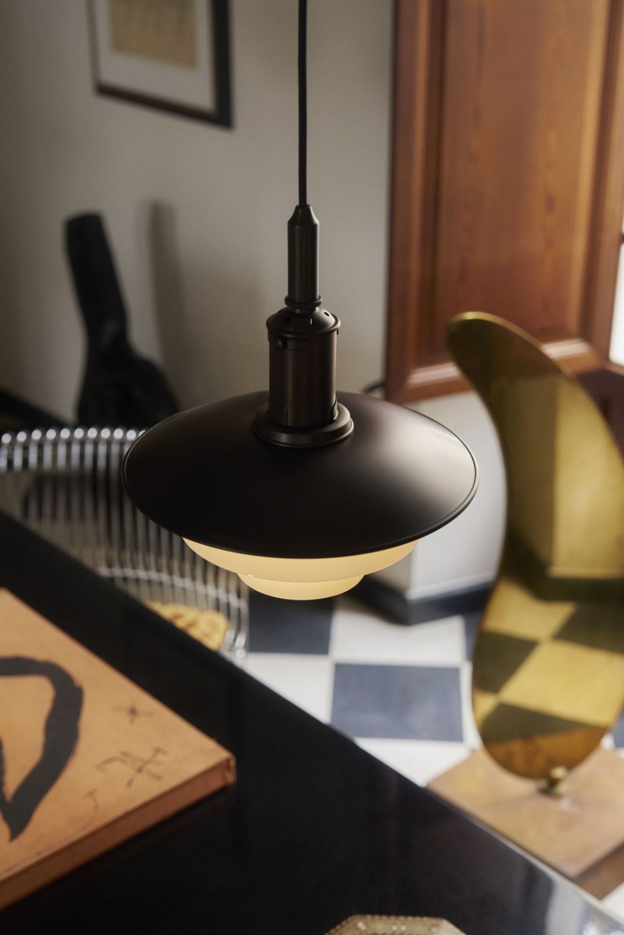 PH 3/3 Aged Brass Opal Lampe à suspendre Louis Poulsen