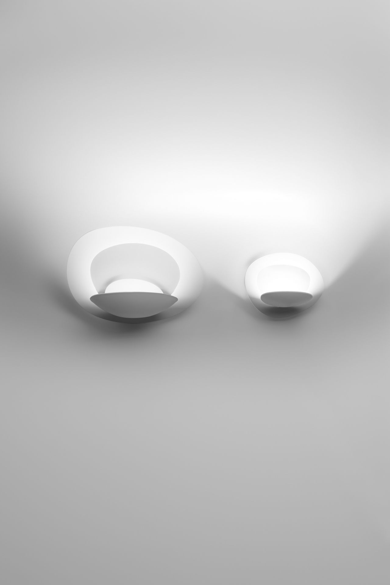 Pirce Micro LED Wall Applique Artemide