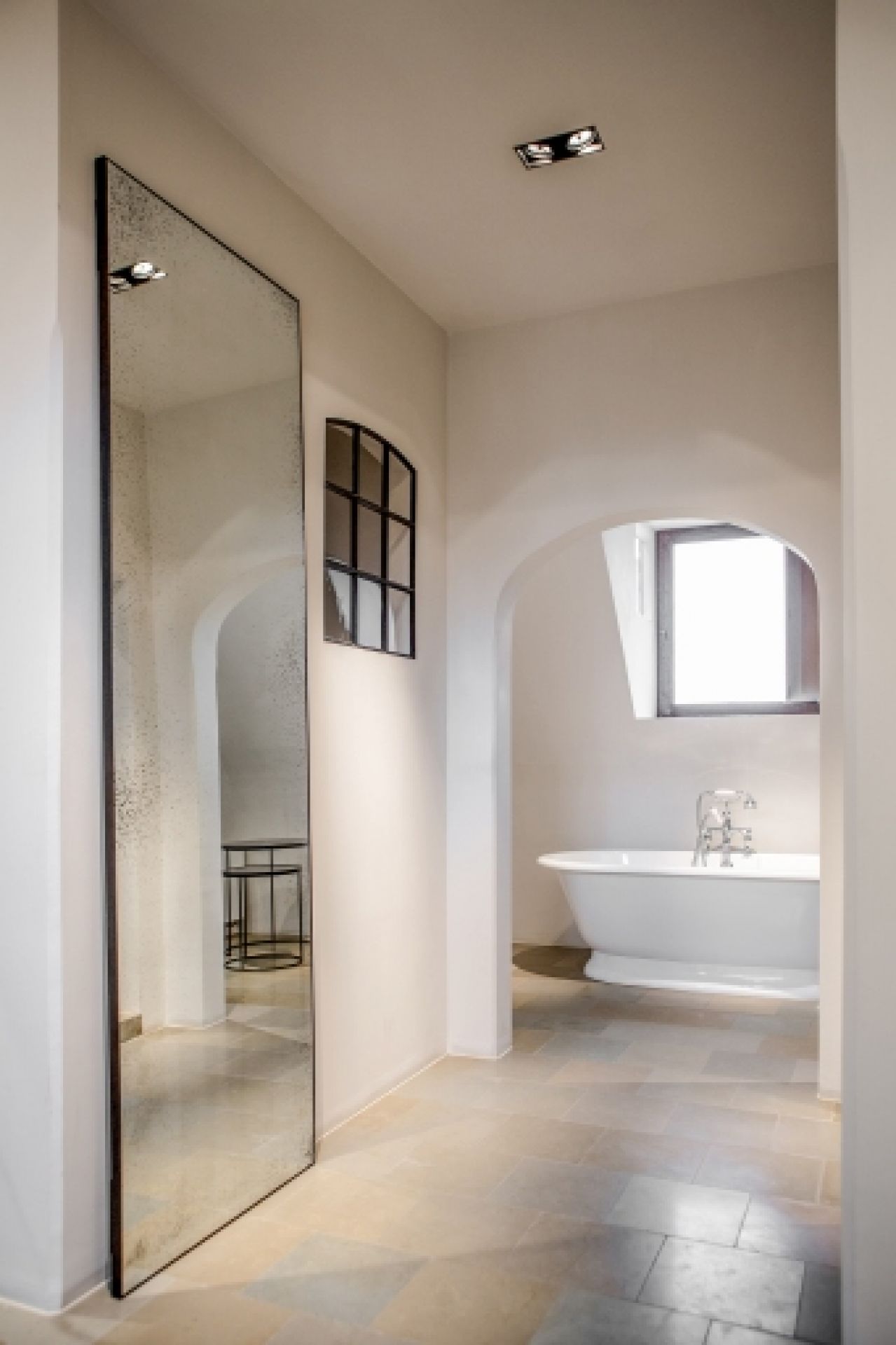 Miroir mural medium aged clair Ethnicraft