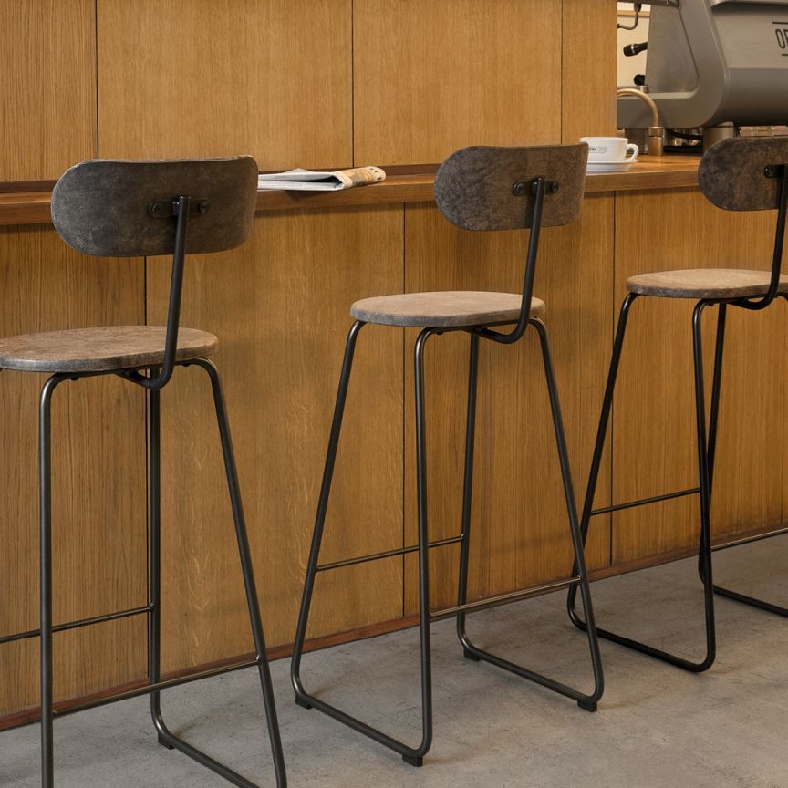  Earth Stool Tabouret de bar avec dossier Mater 