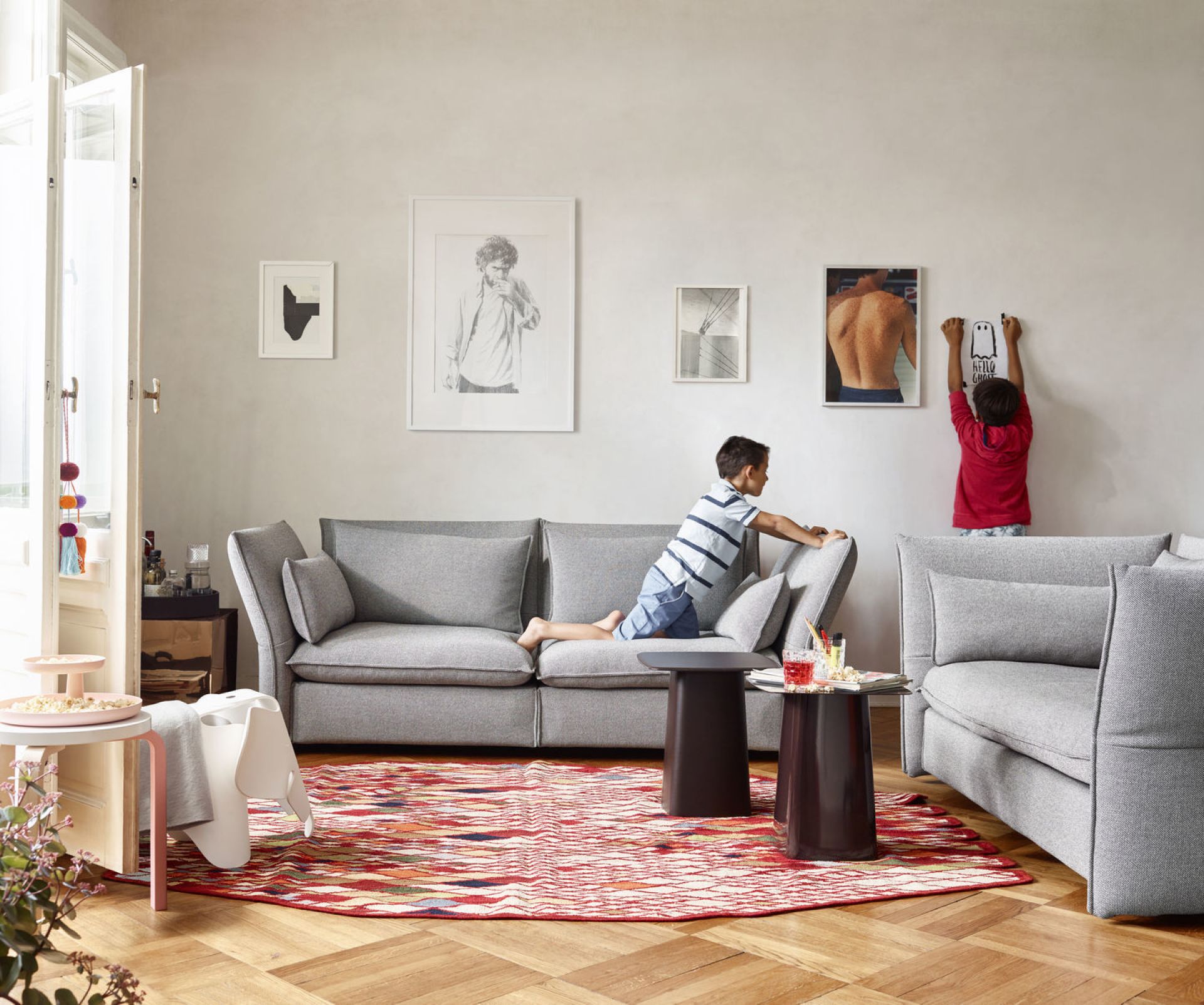 Metal Side Table Table d'appoint Grand Vitra