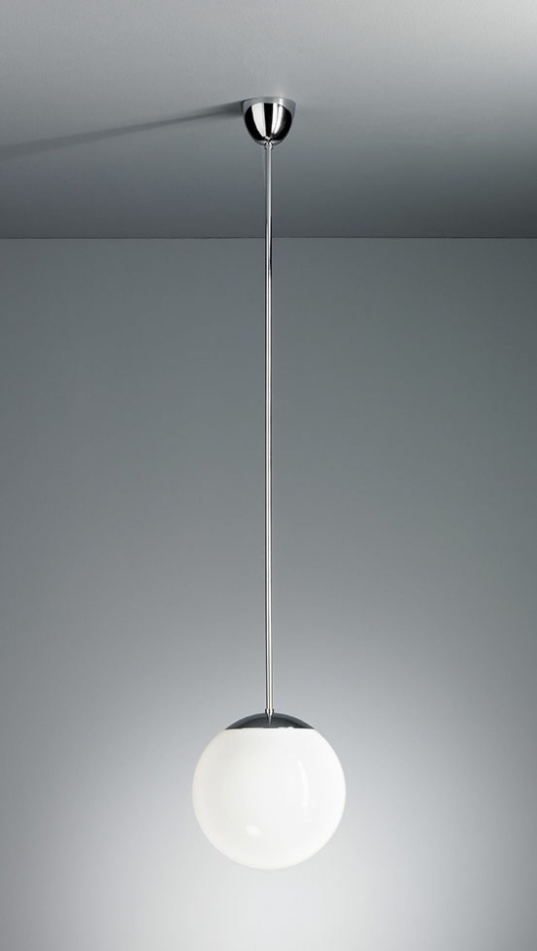 HL 99 / HL99 Lampe Pendentif avec Globe opale Tecnolumen Ø20 cm