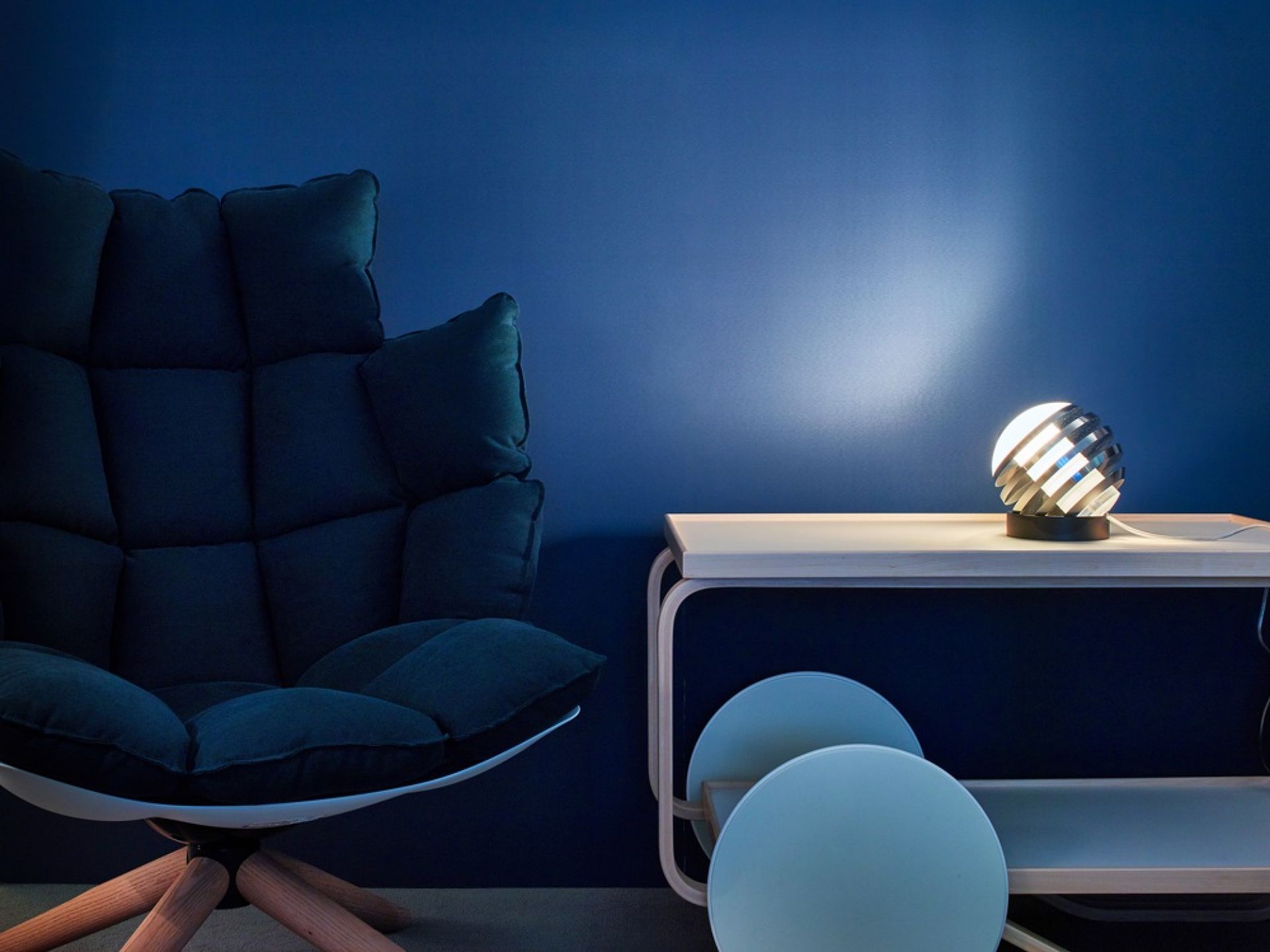Bulo lampe de Table Tecnolumen