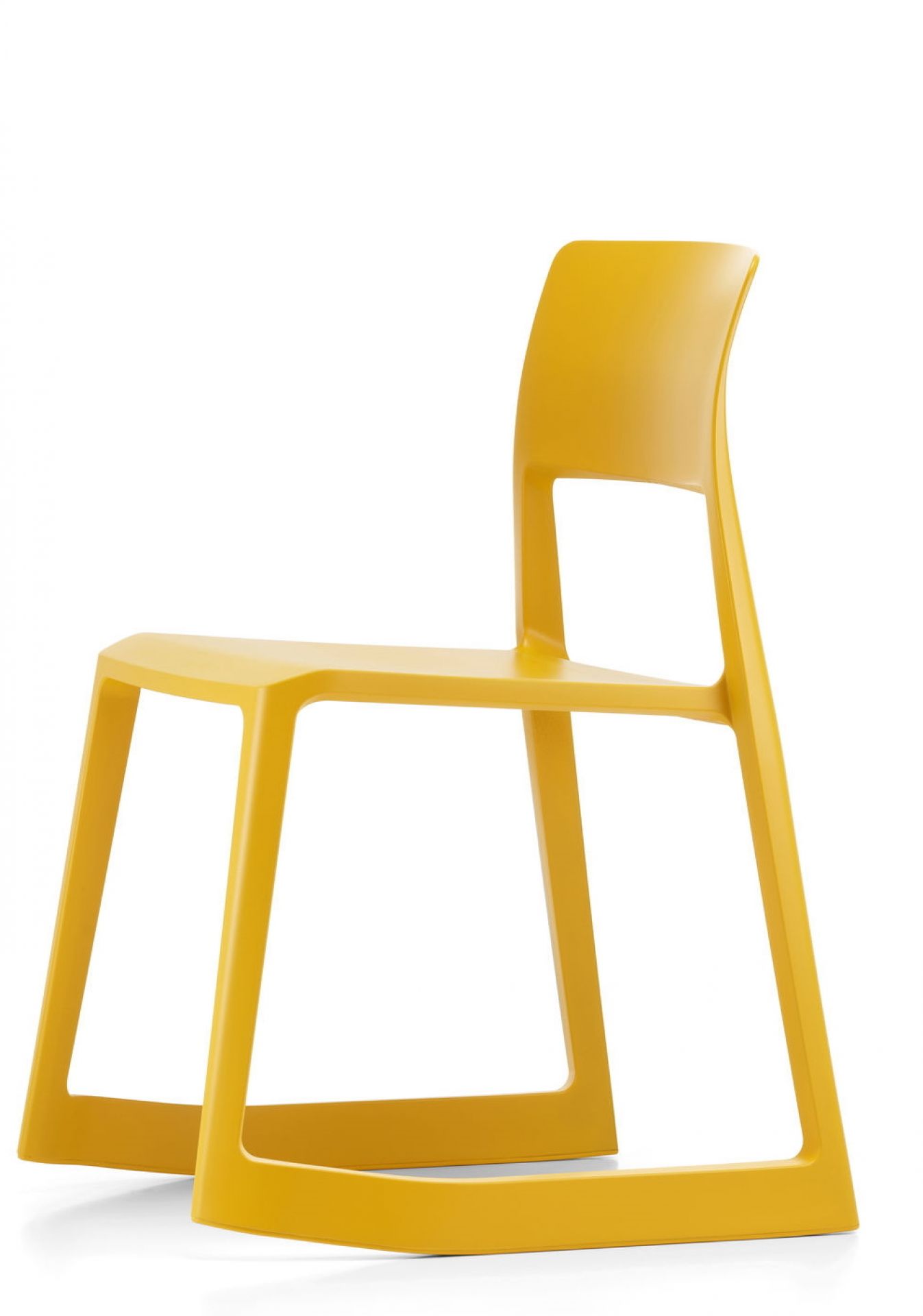 Vitra Tip Ton RE Stuhl in Mango: Moderner Kunststoffstuhl für Büro und Wohnbereich.