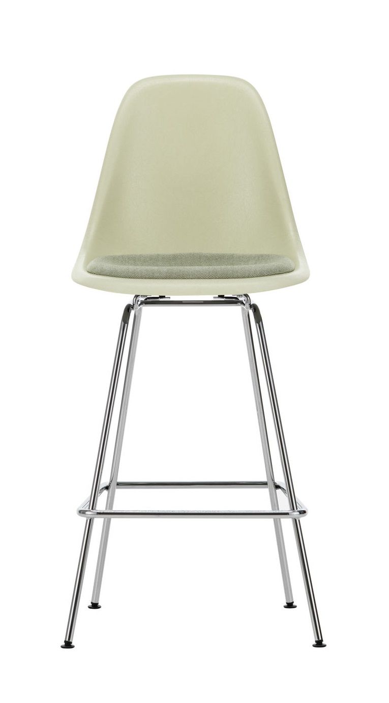 Eames Fiberglass Bar Stool Medium Tabouret de bar avec coussin d'assise Vitra