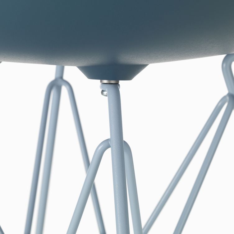 Eames Plastic Side Chair DSR Chaise Monotone Vitra