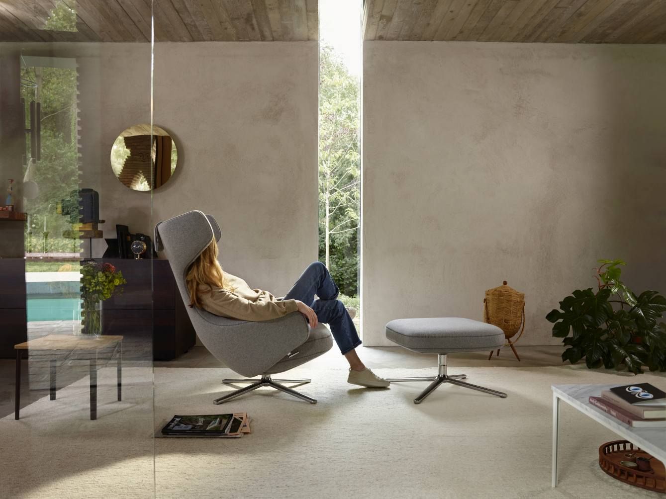 Grand Repos Fauteuil + Ottoman Vitra Poli Dumet Galet Melange