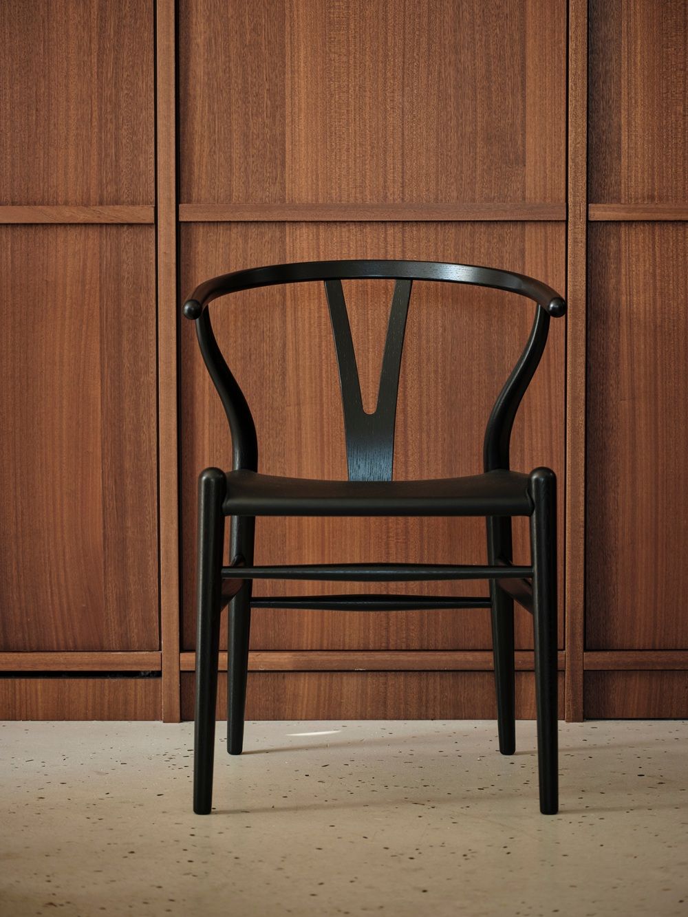 Chaise CH24P Wishbone / Y-Chair de Carl Hansen & Søn