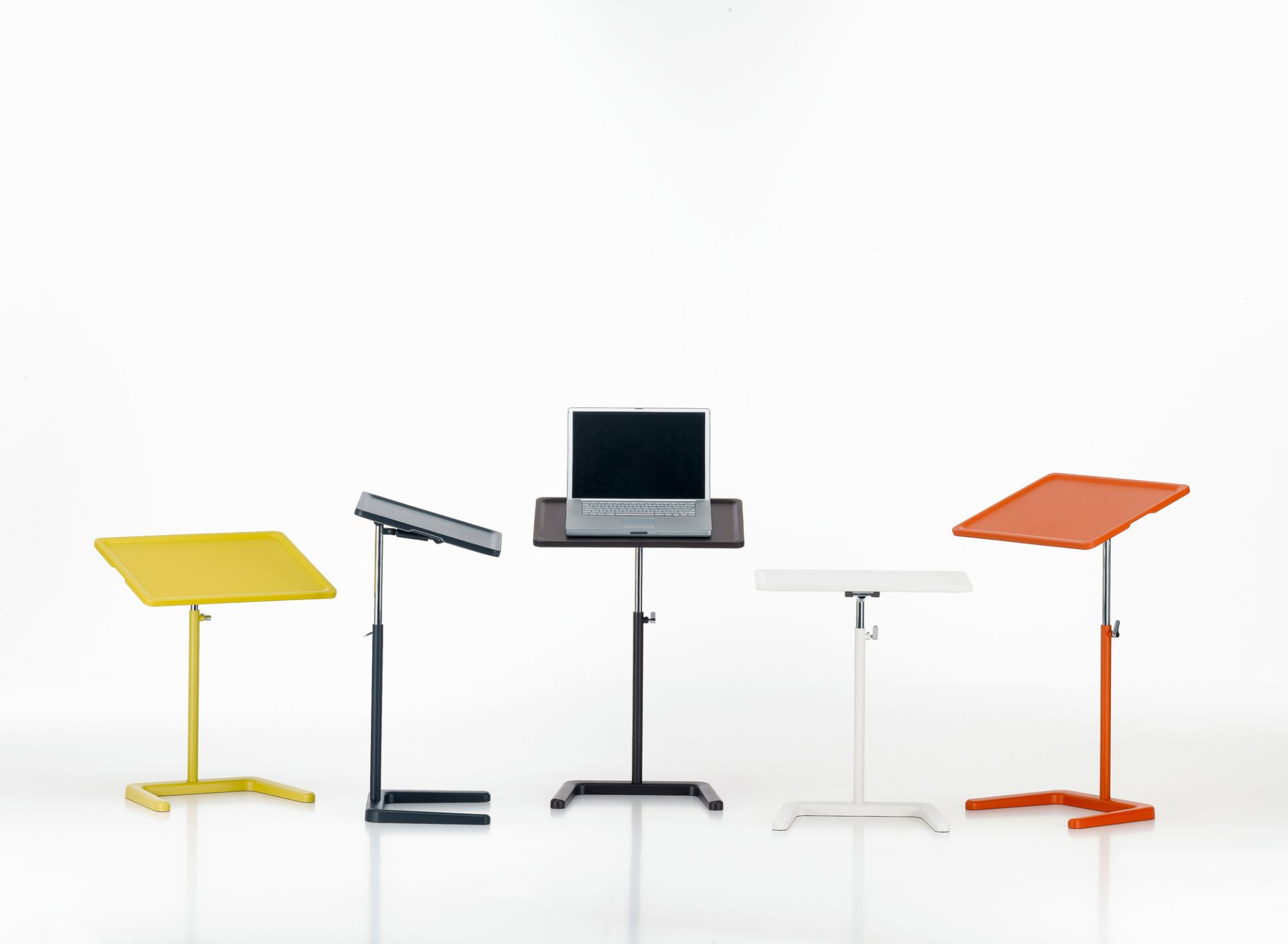 Nes Table Table d'appoint Vitra Basic dark