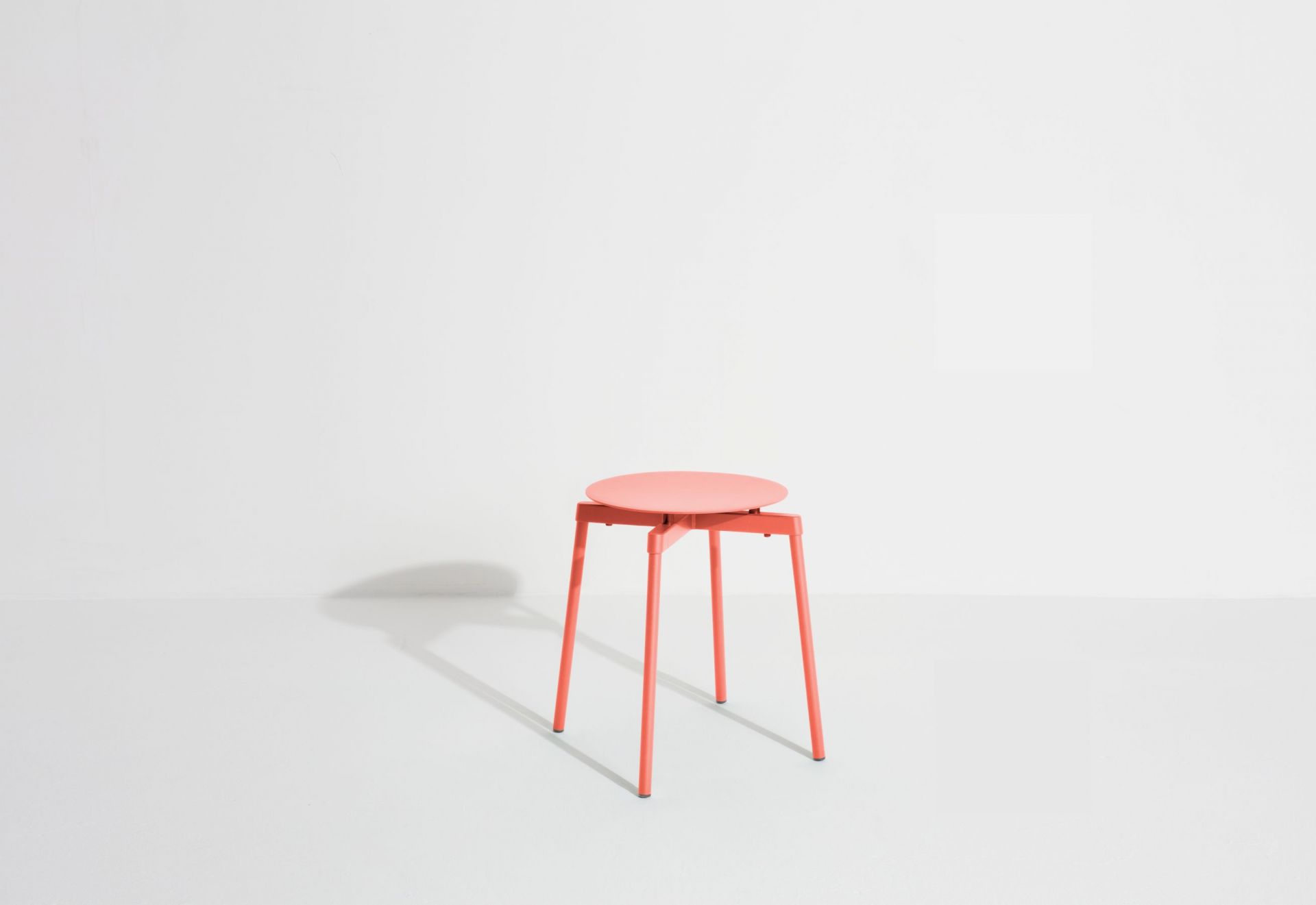 Fromme Stool Tabouret Petite Friture Corail