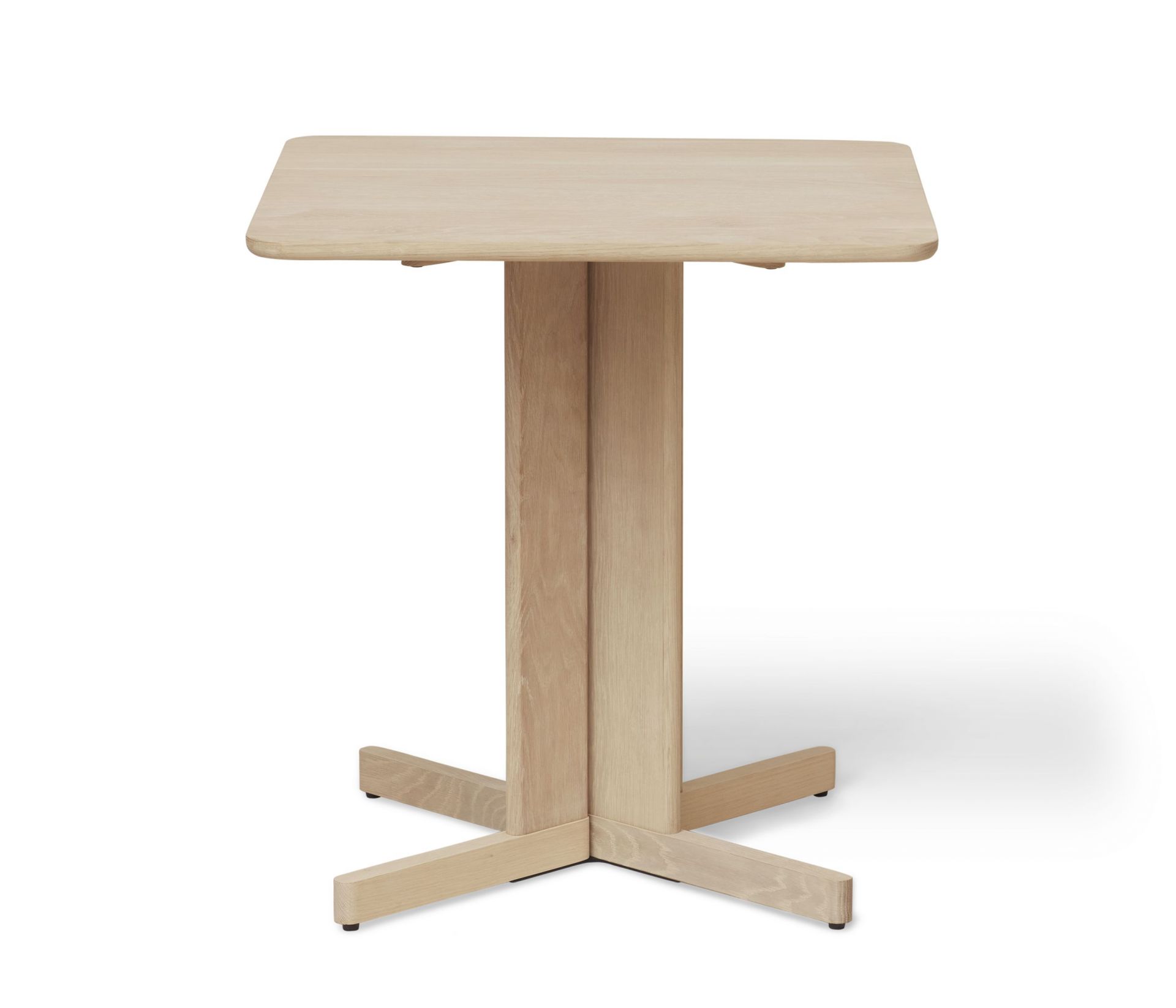 Quatrefoil Table blanche huilée Form & Refine