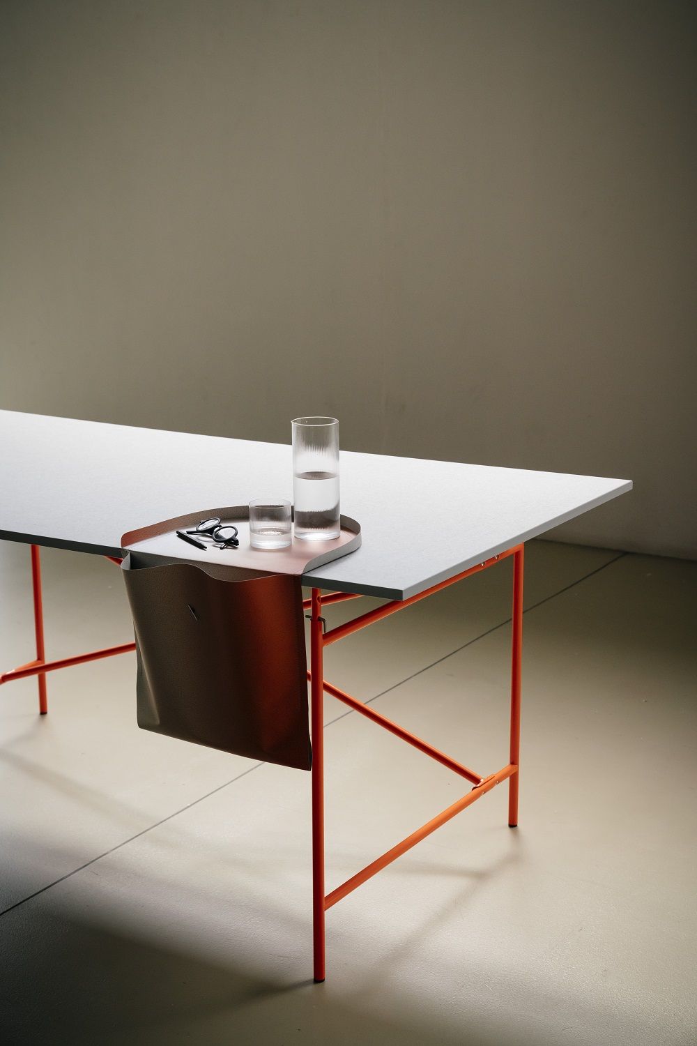 Salto Meuble en papier / Organizer Richard Lampert
