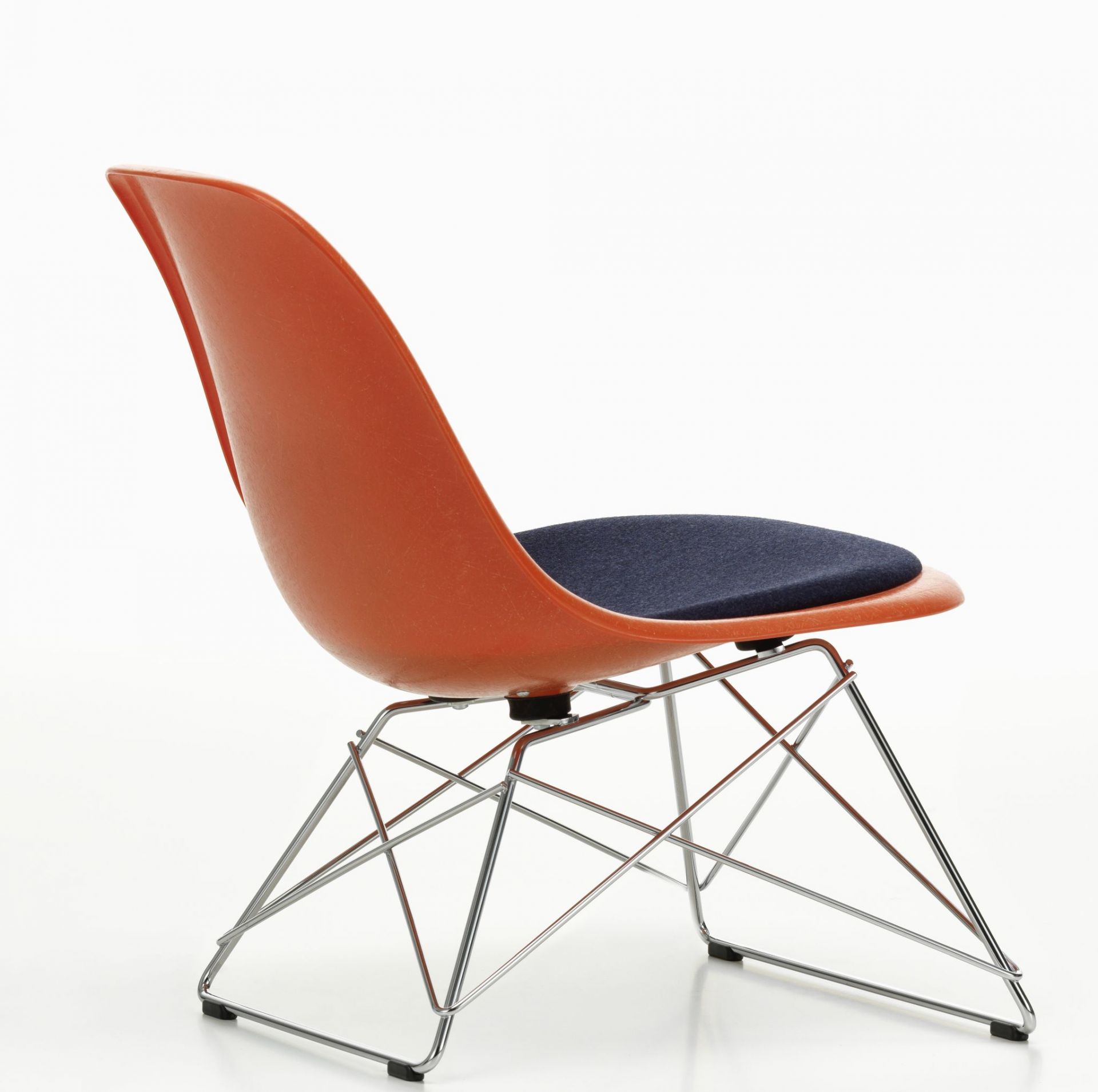 Eames Plastic Side Chair LSR chaise avec coussin d'assise Vitra