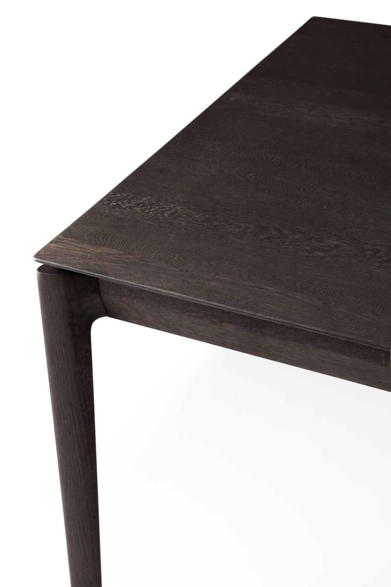 Bok table chêne laqué marron Ethnicraft