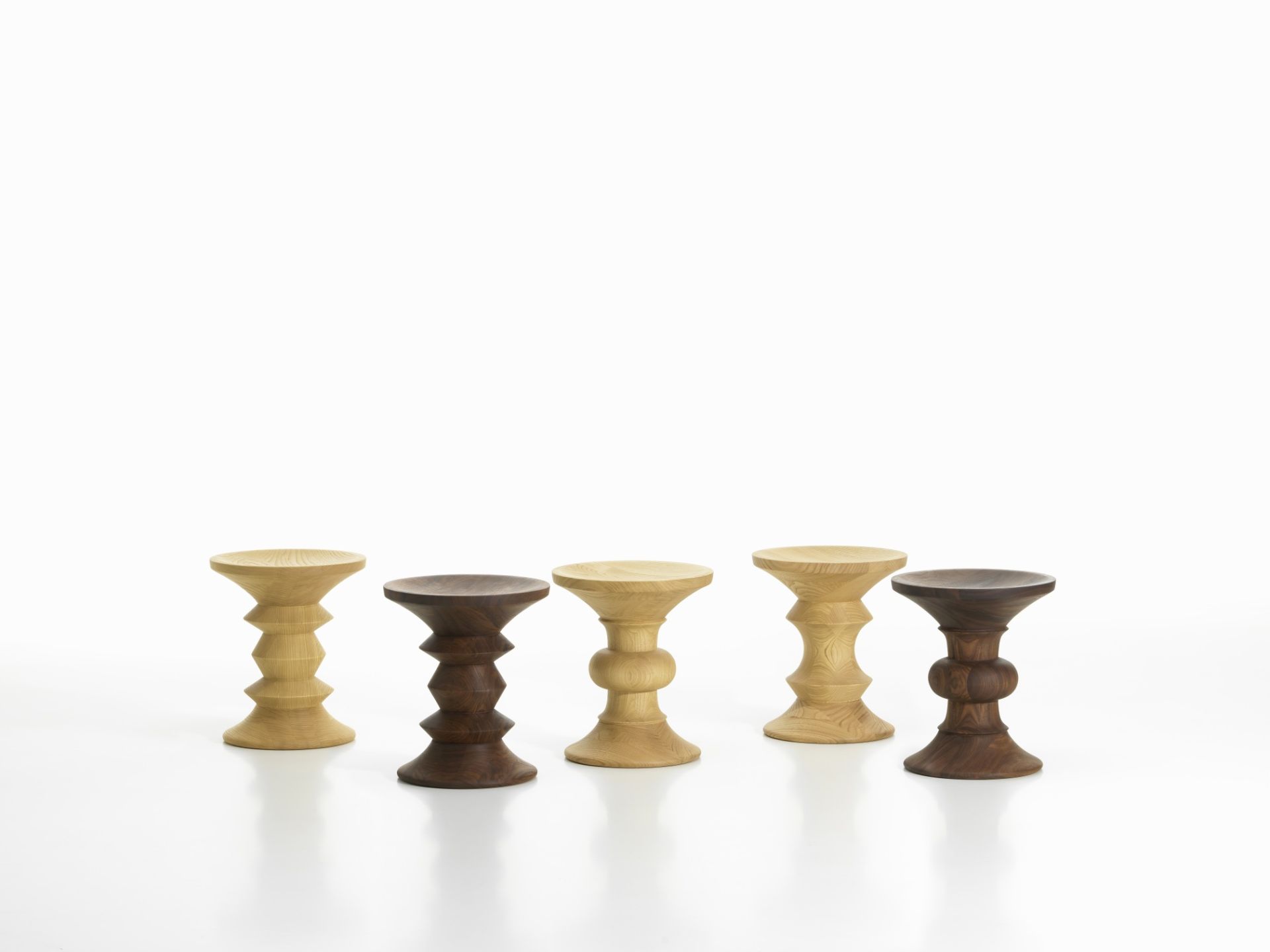 Eames Stools C tabouret Vitra NOUVELLE VERSION 