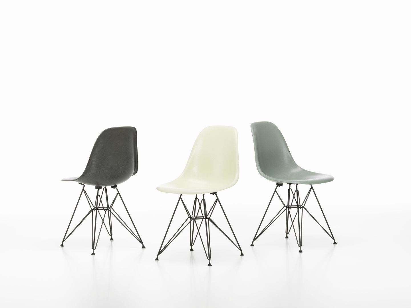 Eames Fiberglass Chair DSR chaise Vitra