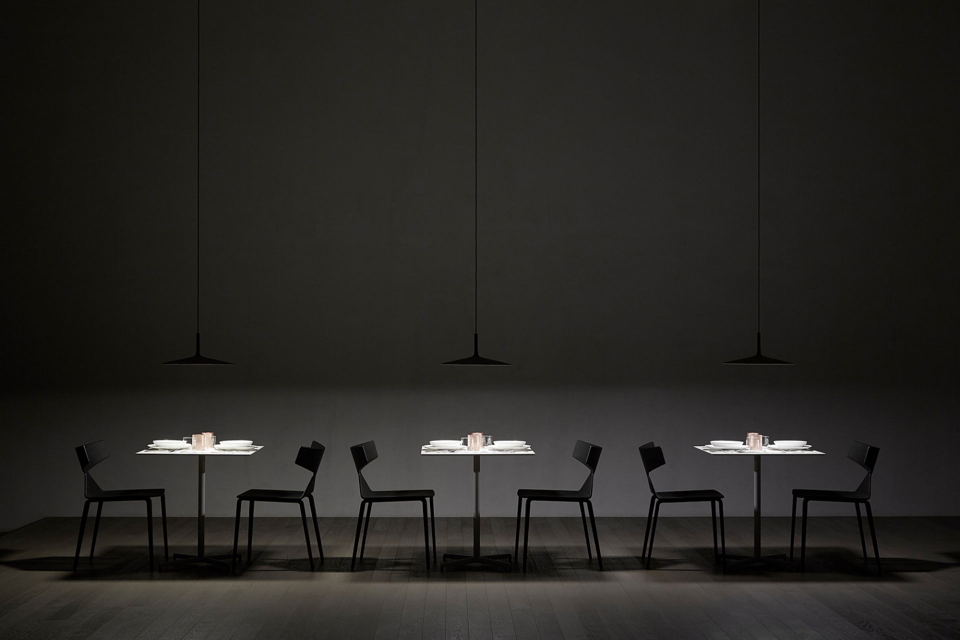 Aplomb Large LED Lampe de suspendue Foscarini Blanc