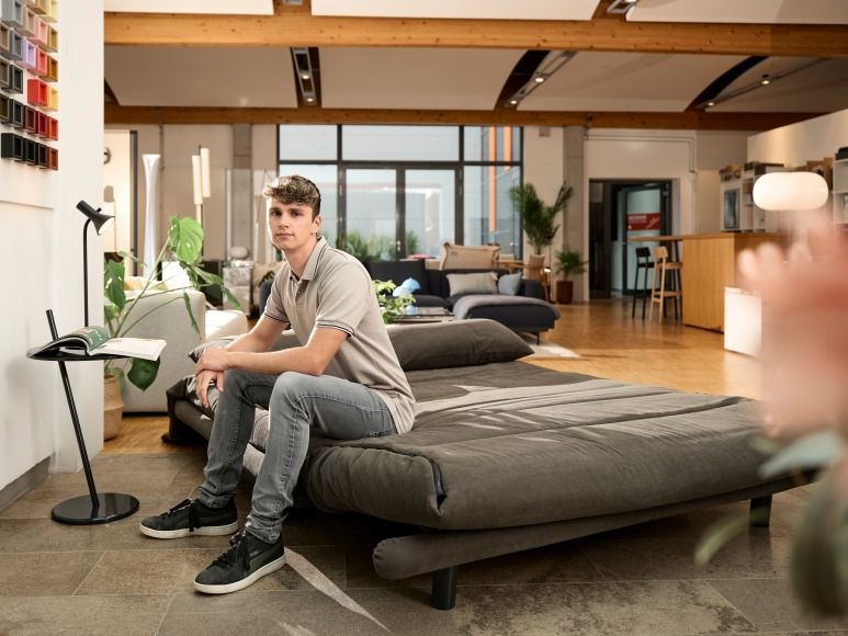 Multy First Canapé-lit 3 places avec coussin compensé ligne roset