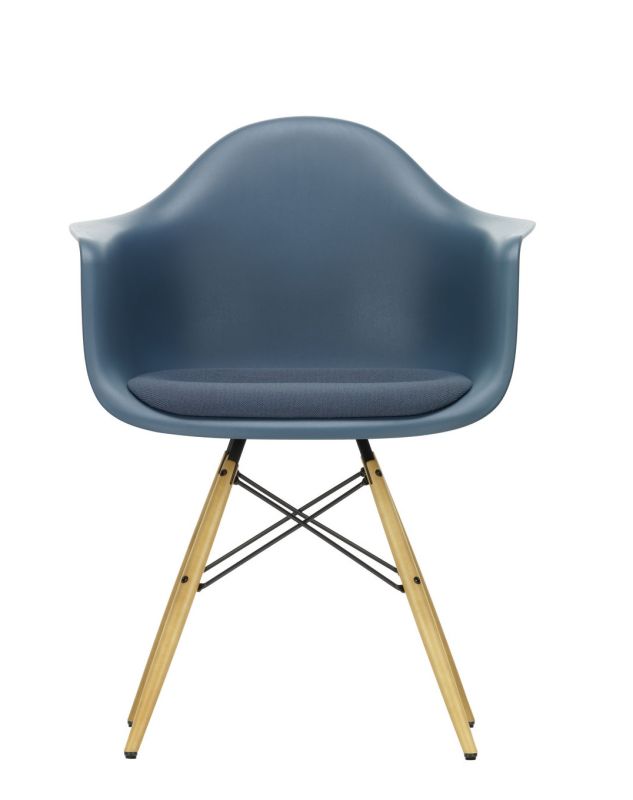 Eames Plastic Arm Chair DAW chaise avec coussin d'assise Vitra