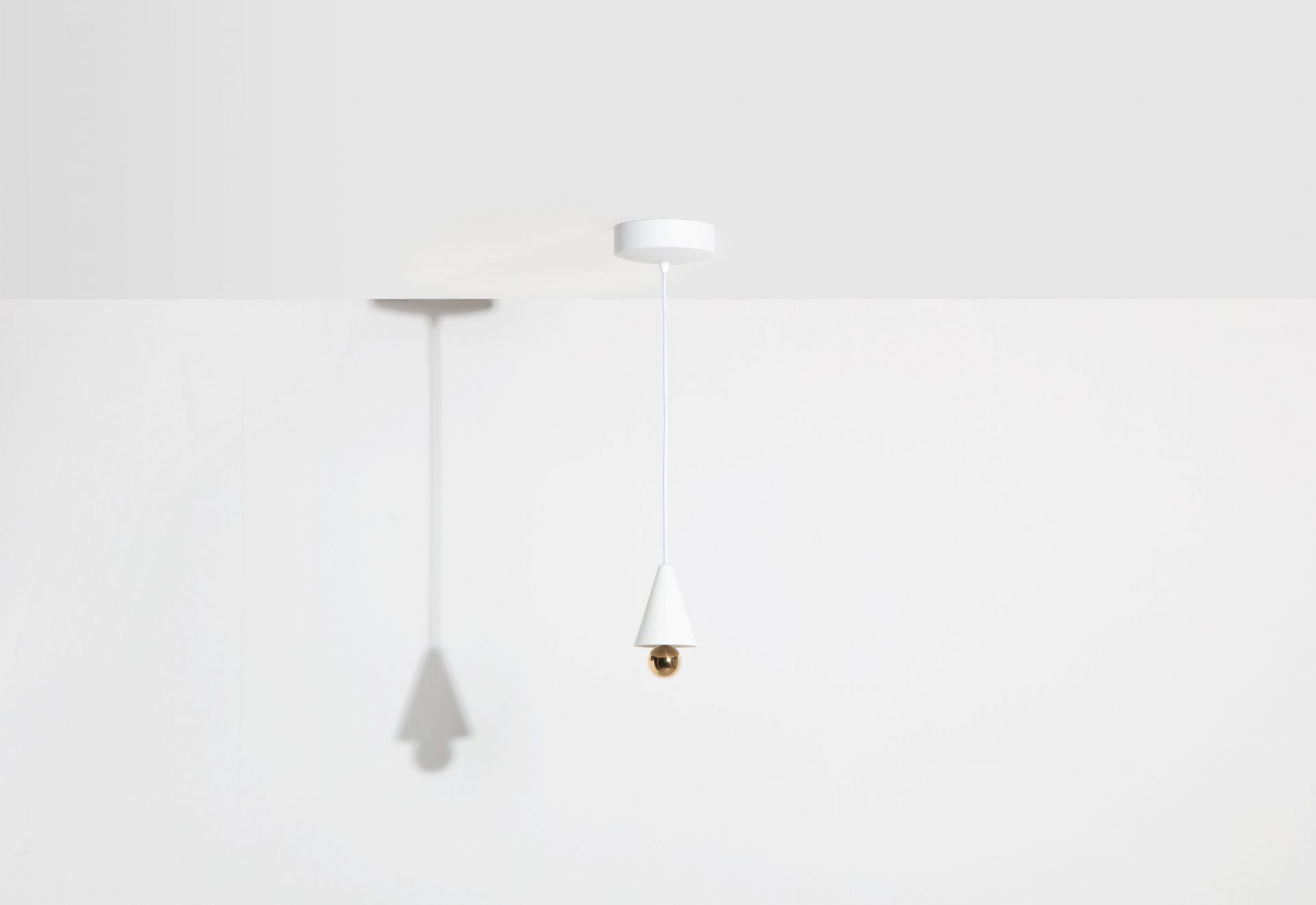Cherry Pendant light Lampe à suspendre XS Petite Friture Blanc