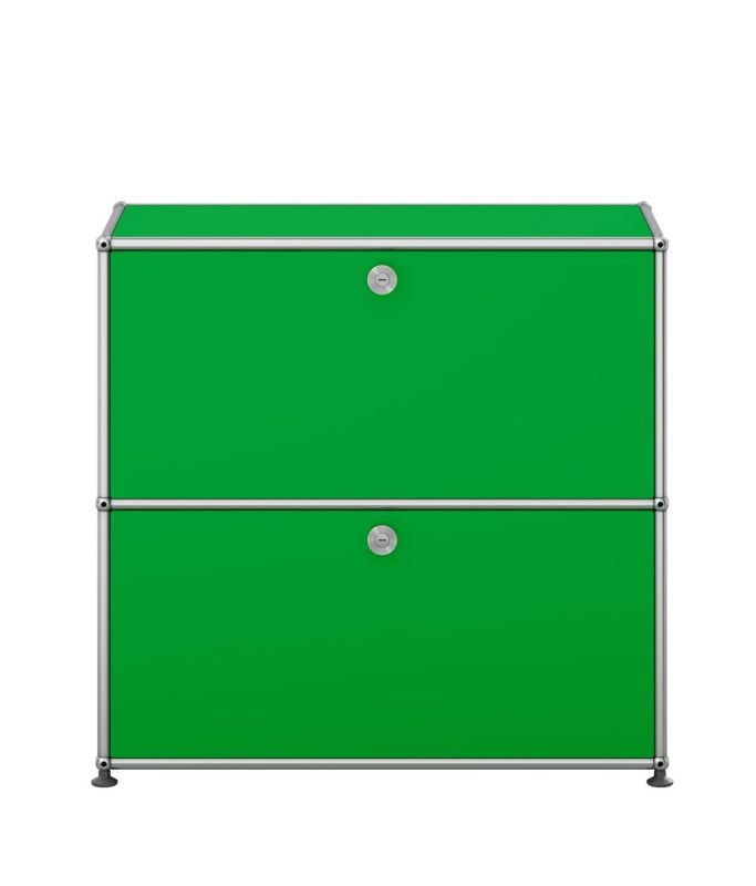 Kleines, grünes USM Haller Sideboard mit zwei abschließbaren Fächern und verchromtem Gestell.