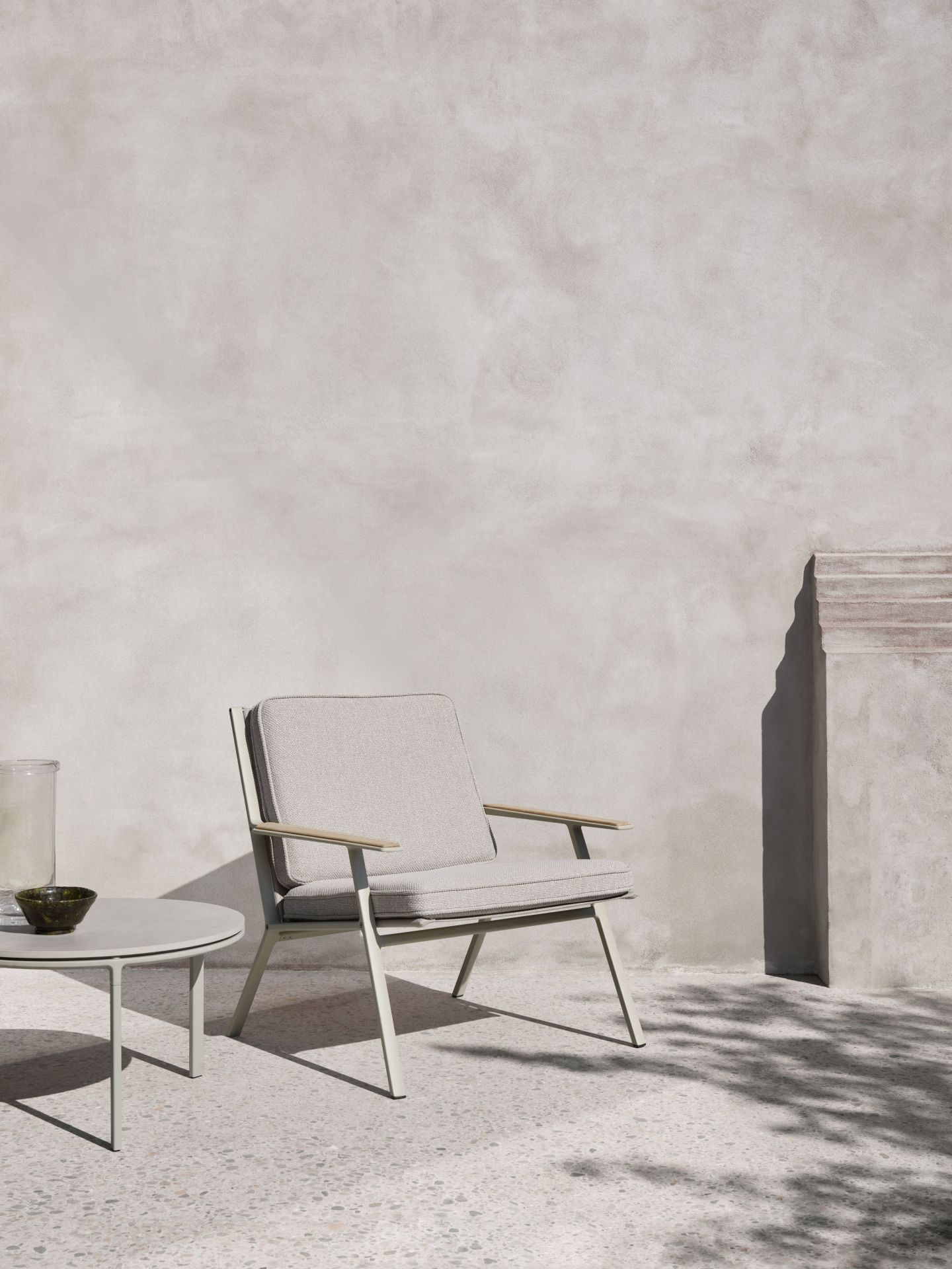 Open-Air Outdoor Coffee Table Ø60 Vipp