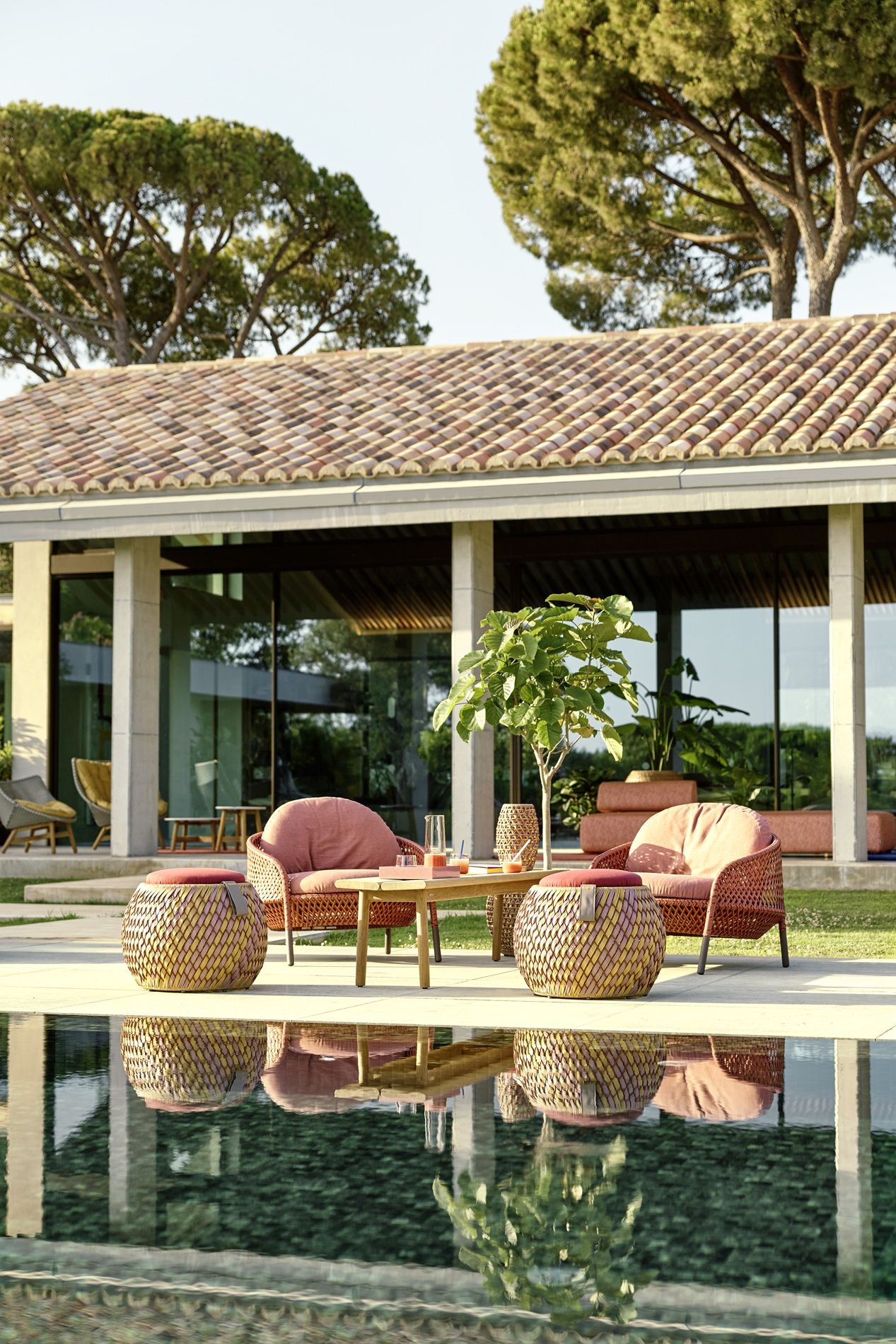 AHNDA Outdoor Armchair Fauteuil DEDON