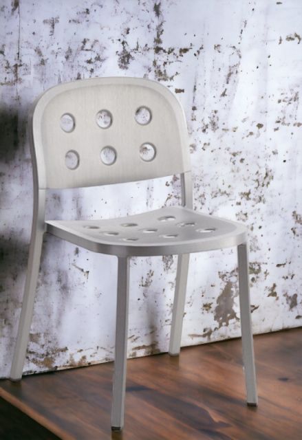 1 Inch All Aluminium Stacking Chair Chaise empilable Emeco