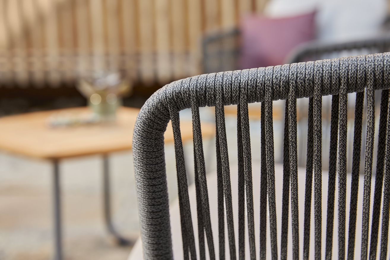 Denia Dining Fauteuil Outdoor avec coussin d'assise et de dossier Zori Matcha Weishäupl 