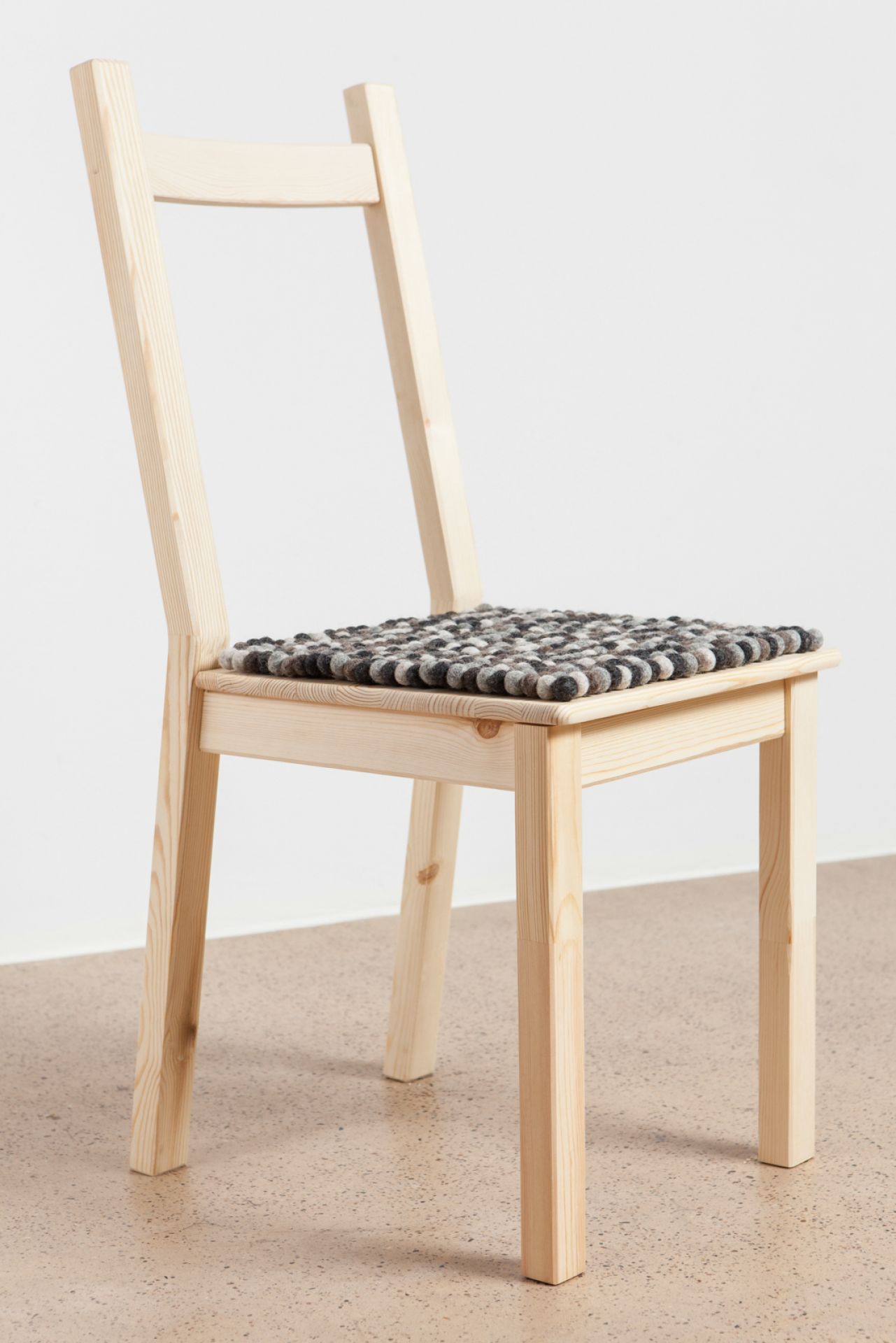 Boules de feutre Coussin pour Chaise carrée 36x36 cm Emma myfelt OFFRE SPECIALE