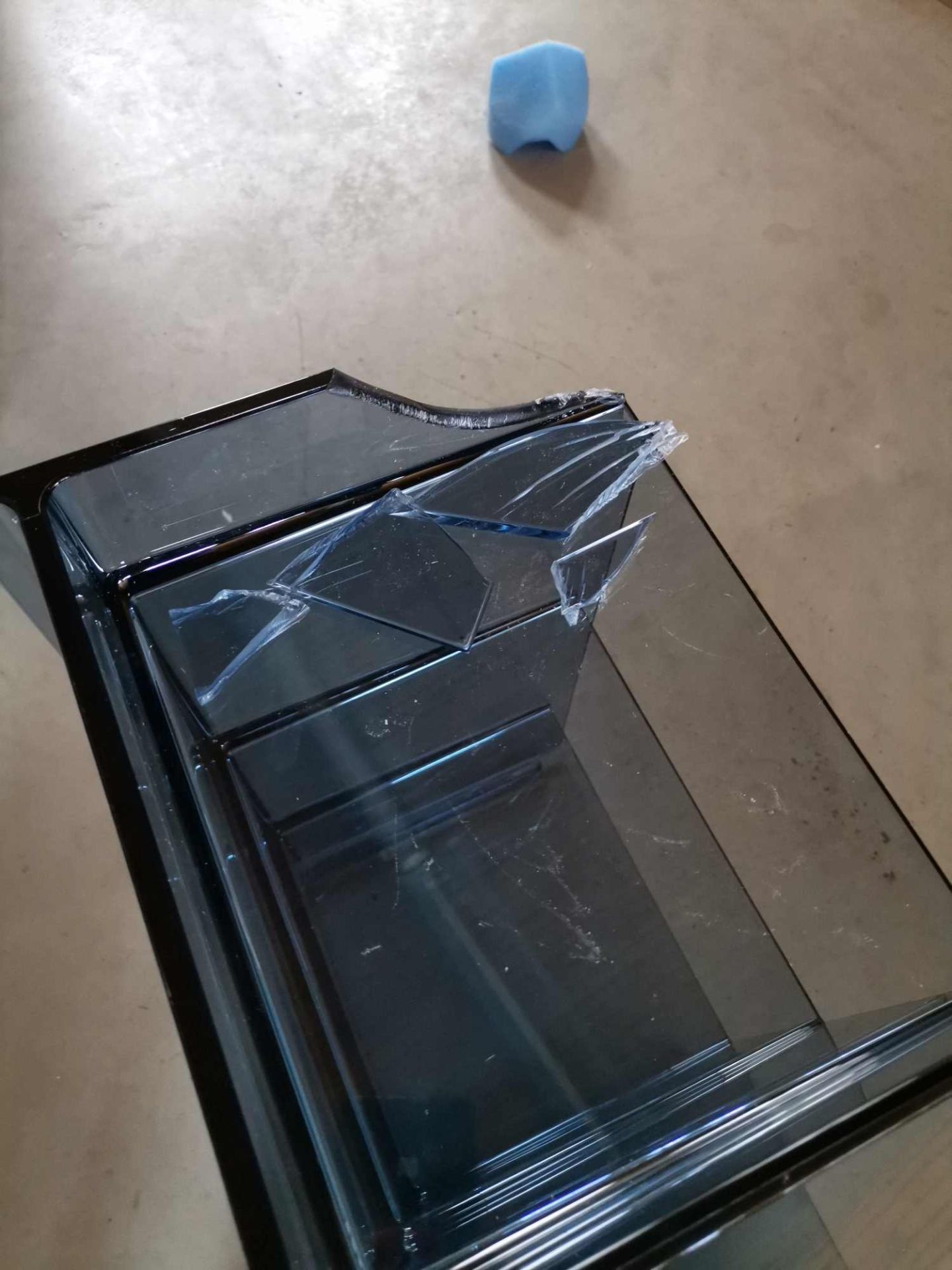 Sound-Rack Système d'étagères BLEU DE MANIÈRE Kartell OBJECTS IMPARFAITS