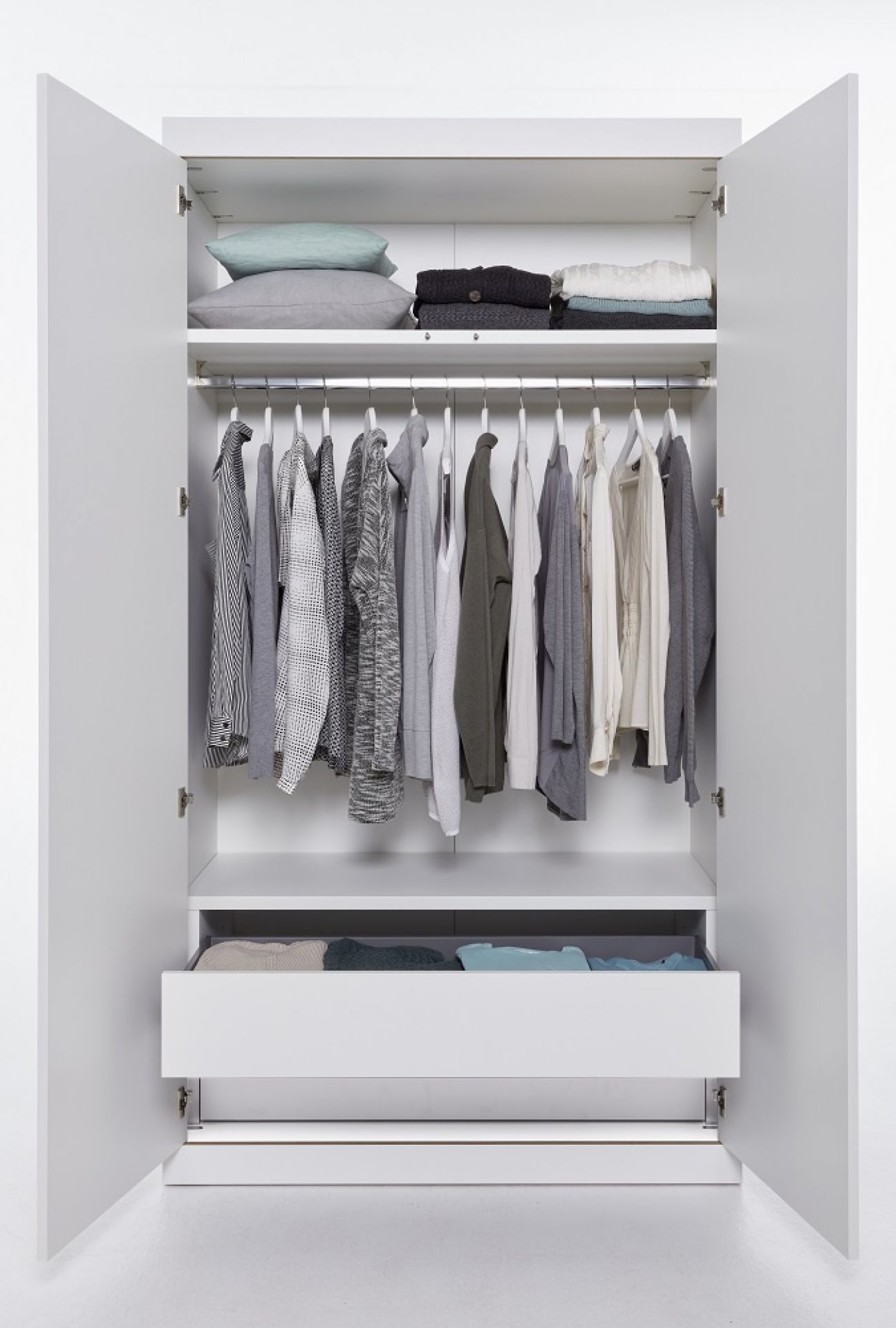 Plane Garde-robe avec 2 portes Müller Möbelwerkstätten​