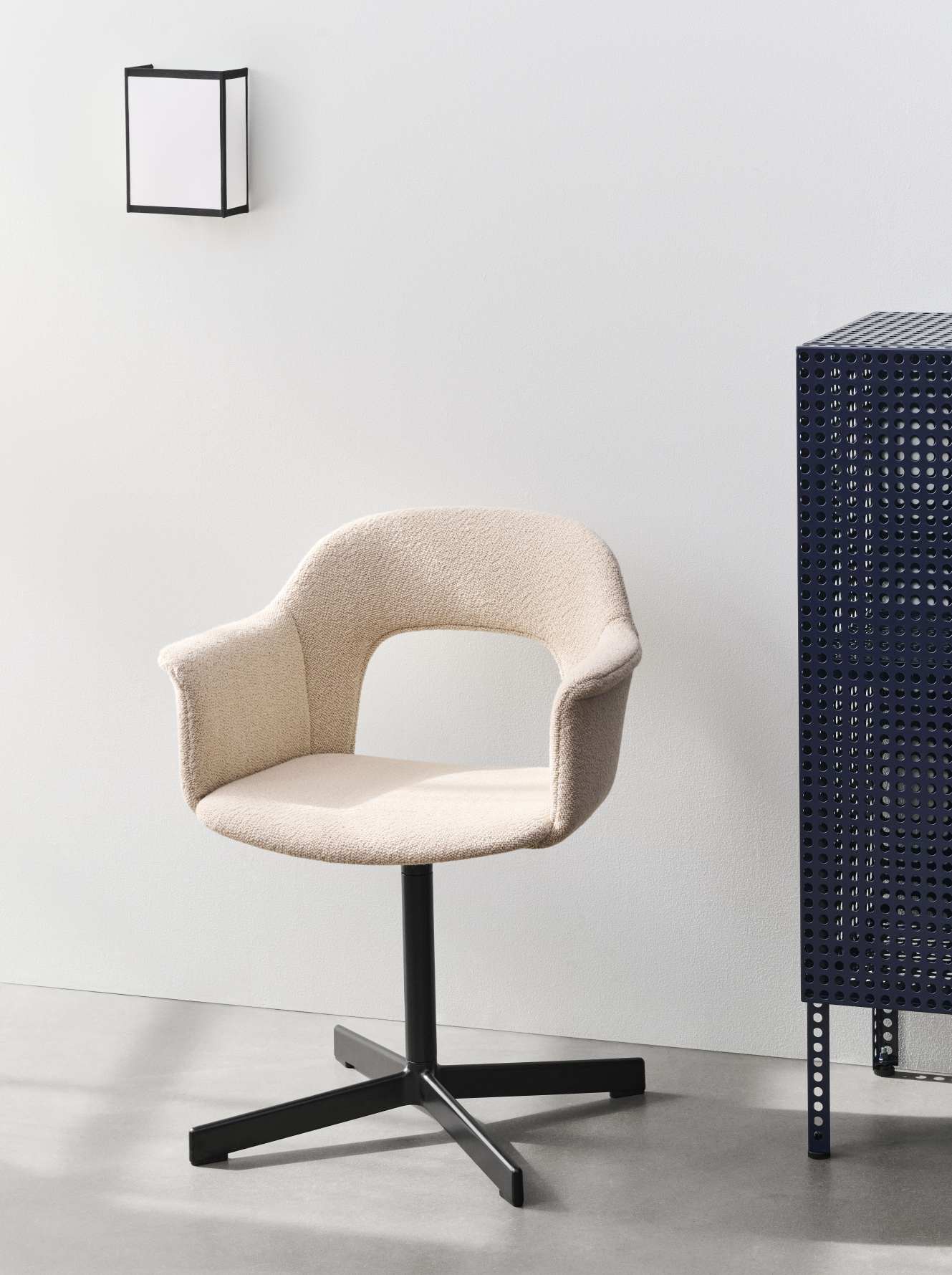 Layout Armchair 234 Chaise à accoudoirs Hay   